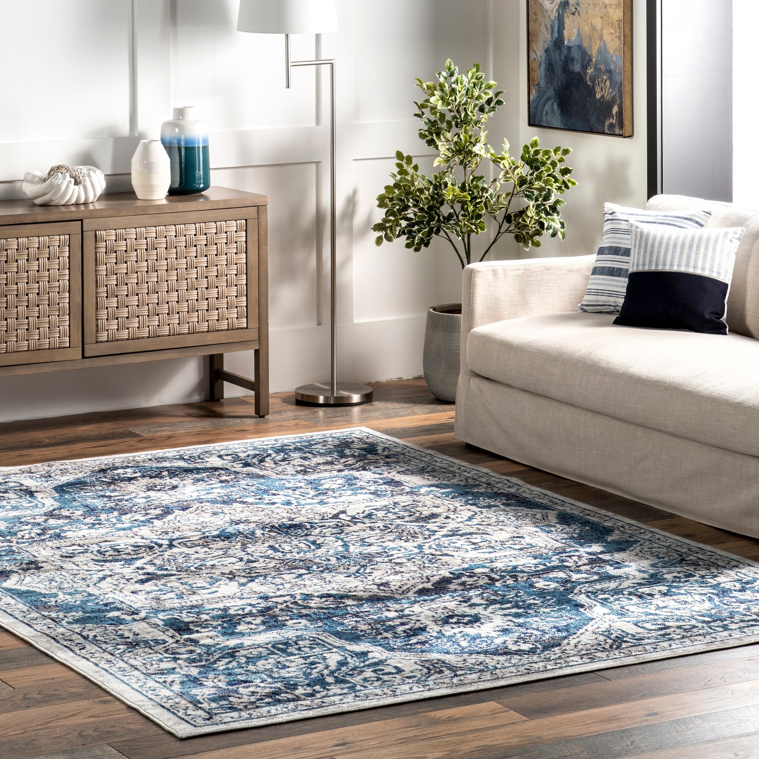Nuloom Transitional Vintage Elena Faded Medallion Area Rug