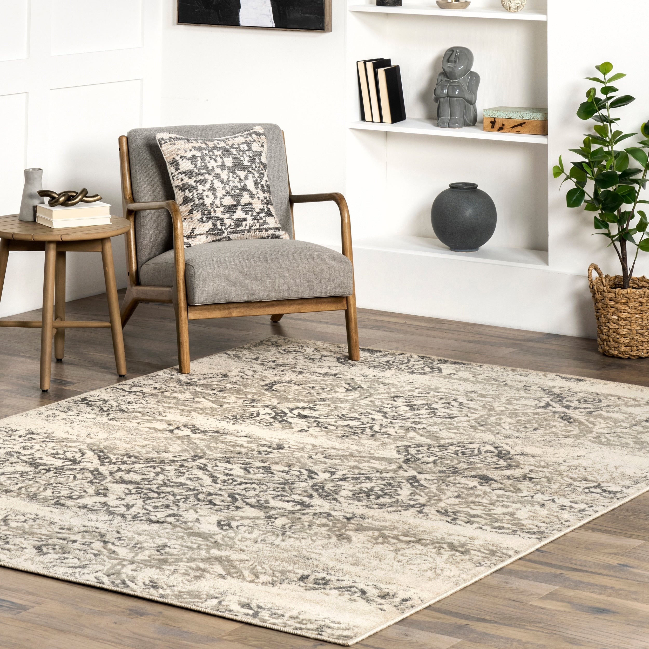 Porch Den Krislynn Vintage Floral Area Rug