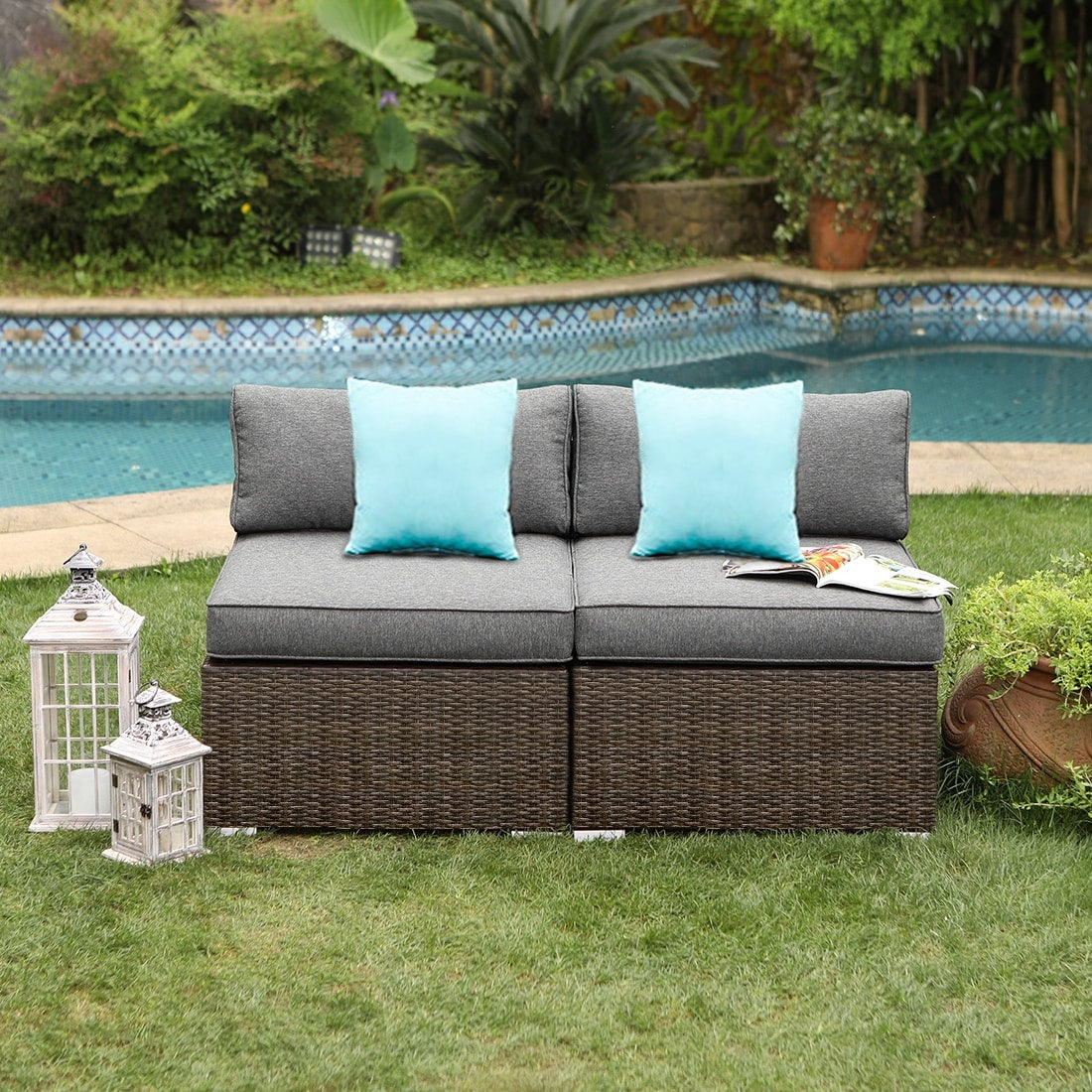 Cosiest Outdoor Furniture Mottlewood Wicker Single Chair With Cushions