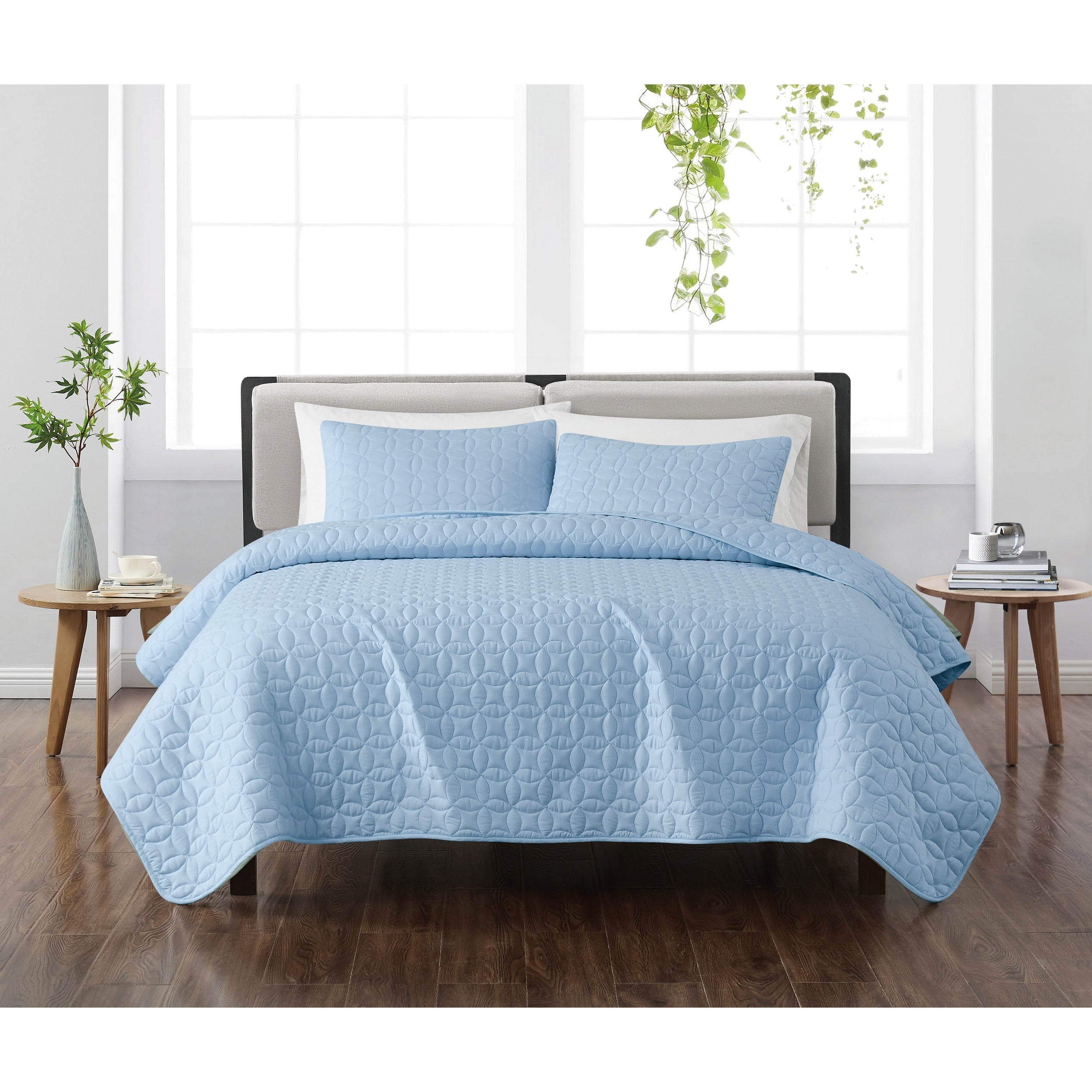 Cannon Geo Circle Solid Quilt Set
