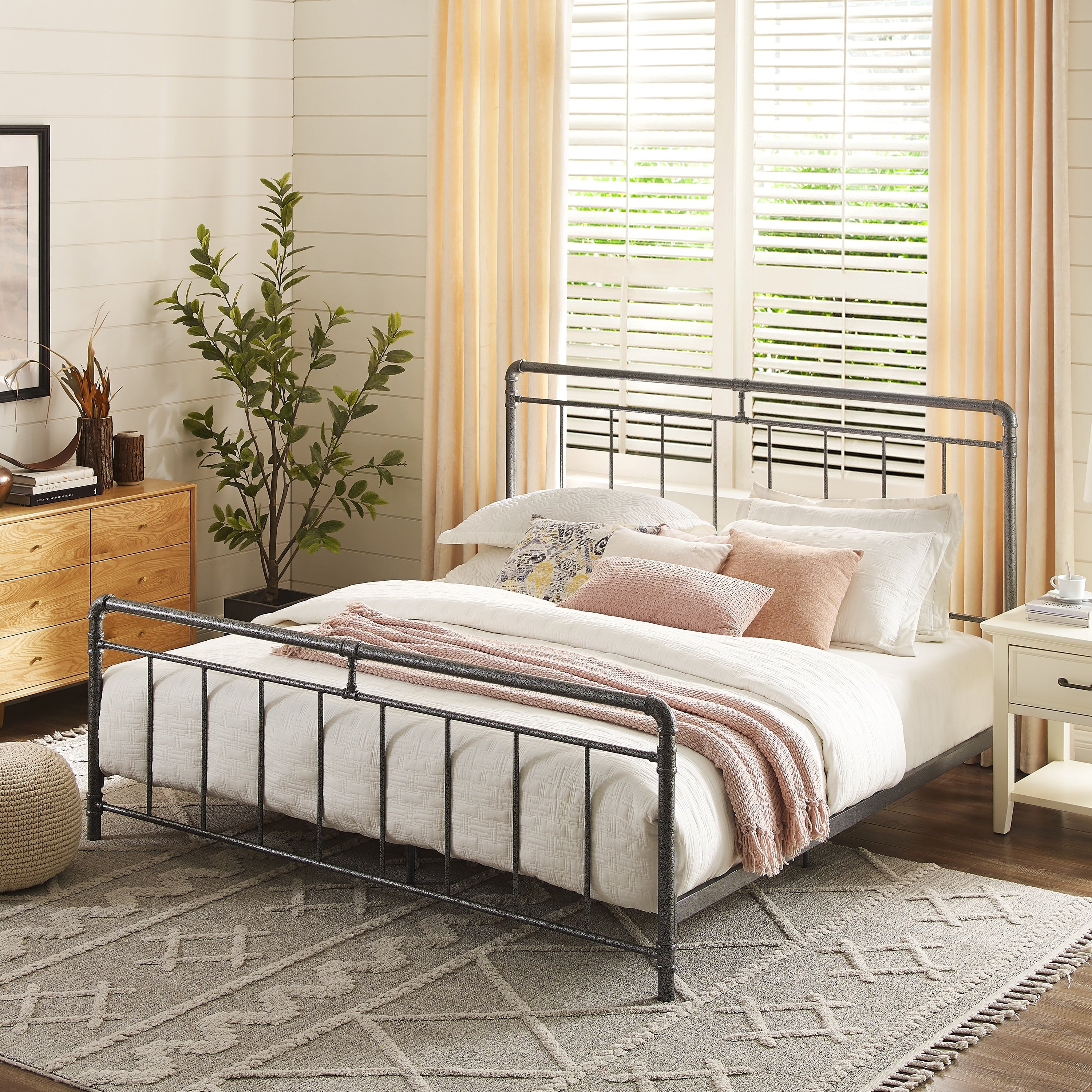 Carbon Loft Meitner Vintage Charcoal Metal Bed