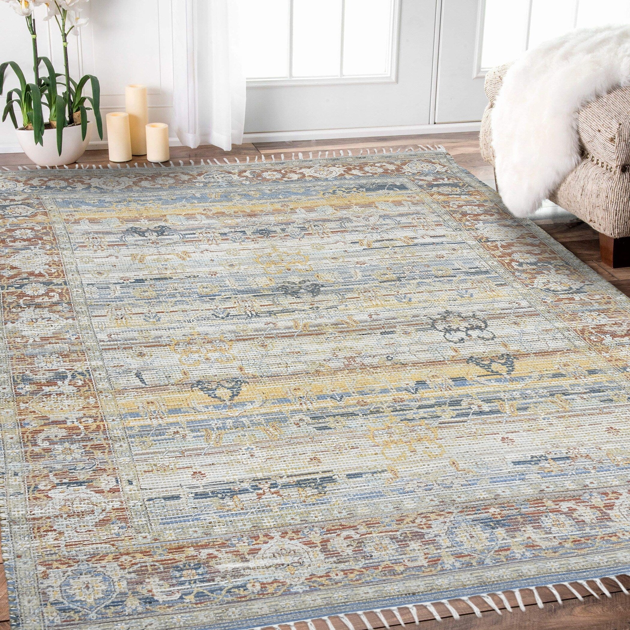 Carson Carrington Lukase Modern Accent Rug