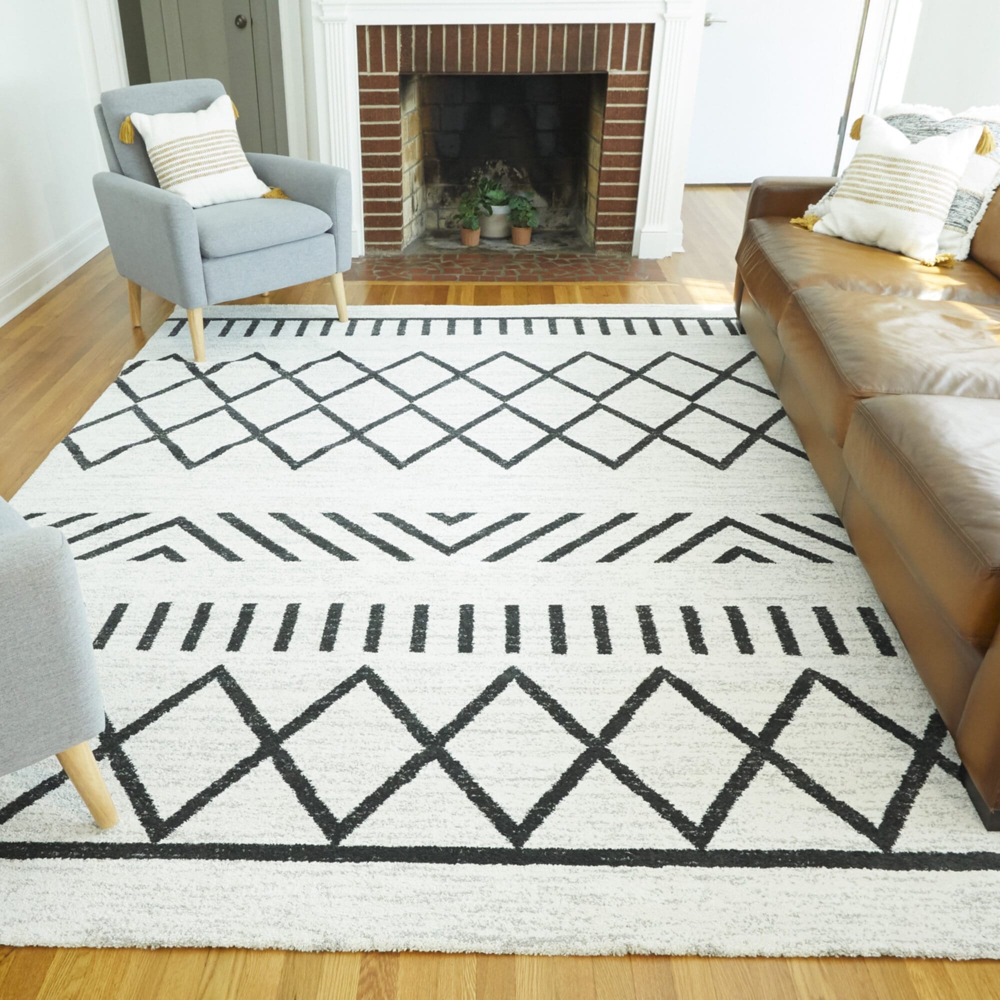 Carson Carrington Salsaker Geometric Indoor Area Rug