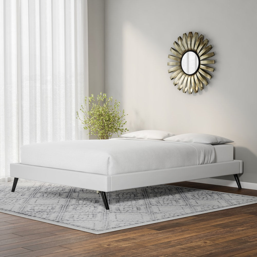 Carson Carrington Storfors White Wood Queen Size Platform Bed With Round Splayed Legs