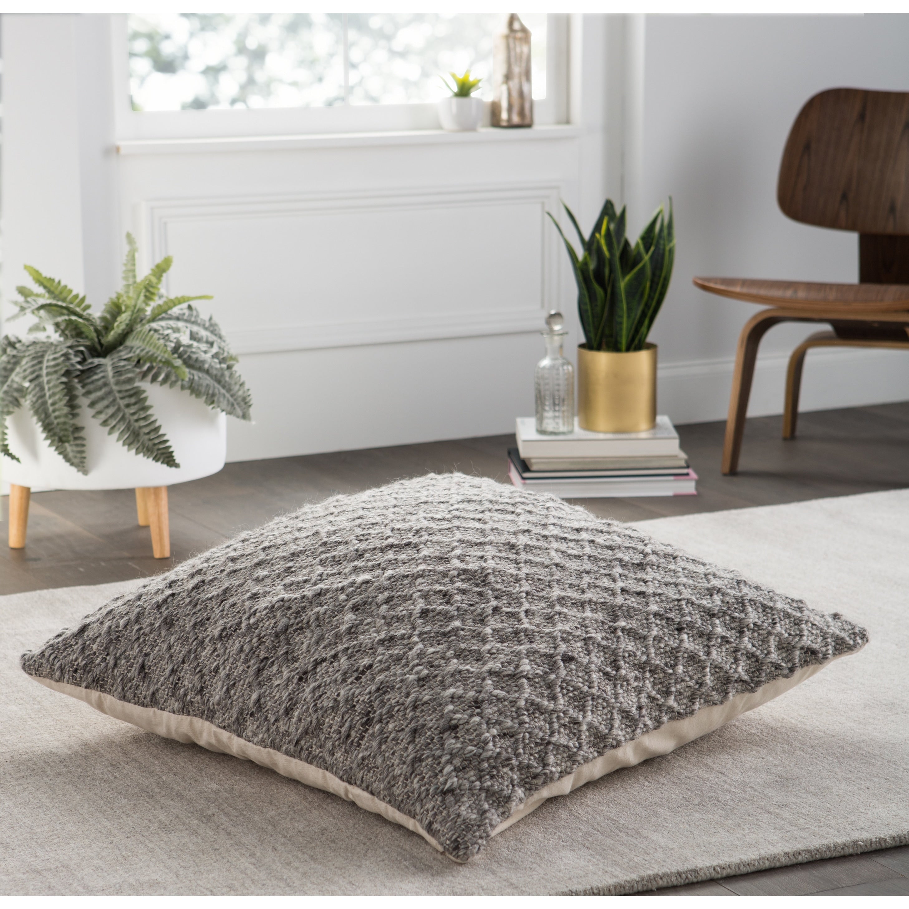 Carson Carrington Tarsta 32 Inch Solid Floor Pillow