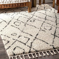 Carson Carrington Vanlose Abstract Moroccan Diamond Shag Tassel Area Rug 53 X 77