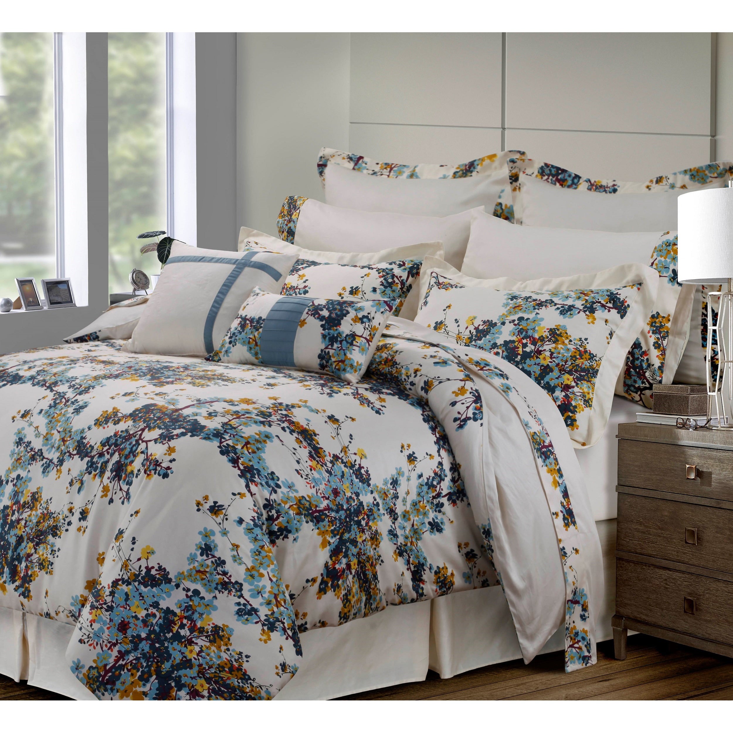 Casablanca Cotton 12 Piece Bed In A Bag With Deep Pocket Sheet Set