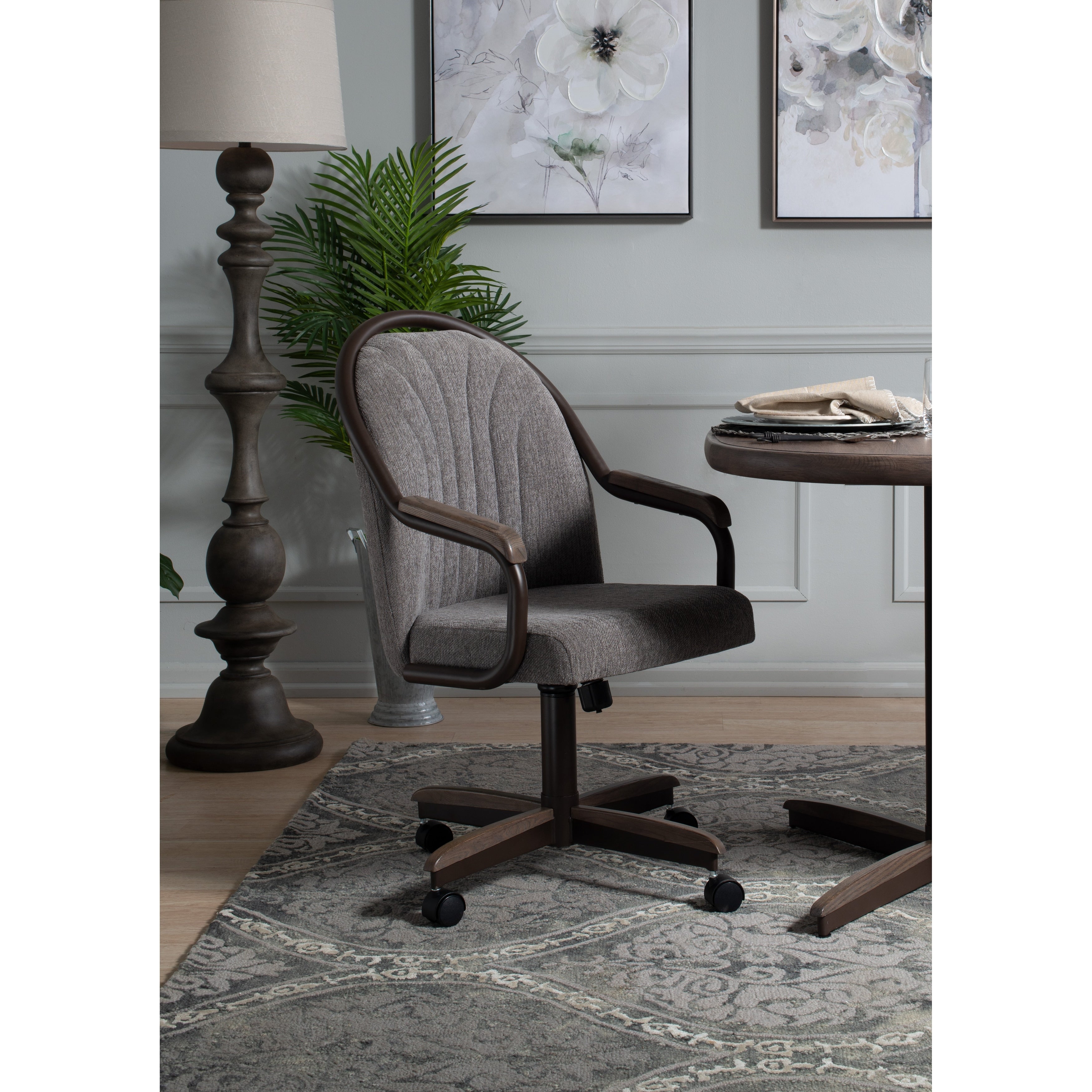 Casual Dining Cushion Swivel And Tilt Rolling Caster Chair
