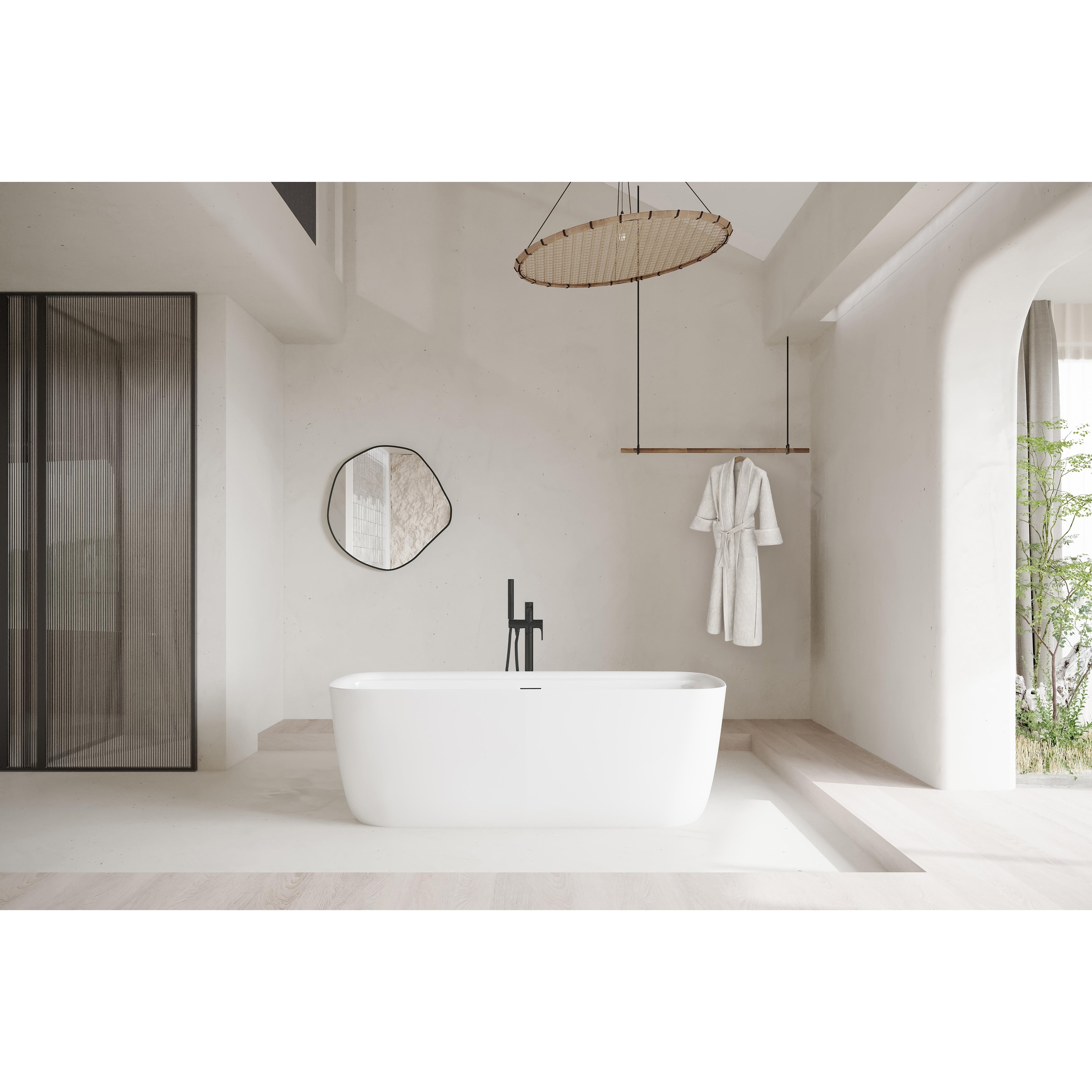 Soaking Bathtub In Glossy White