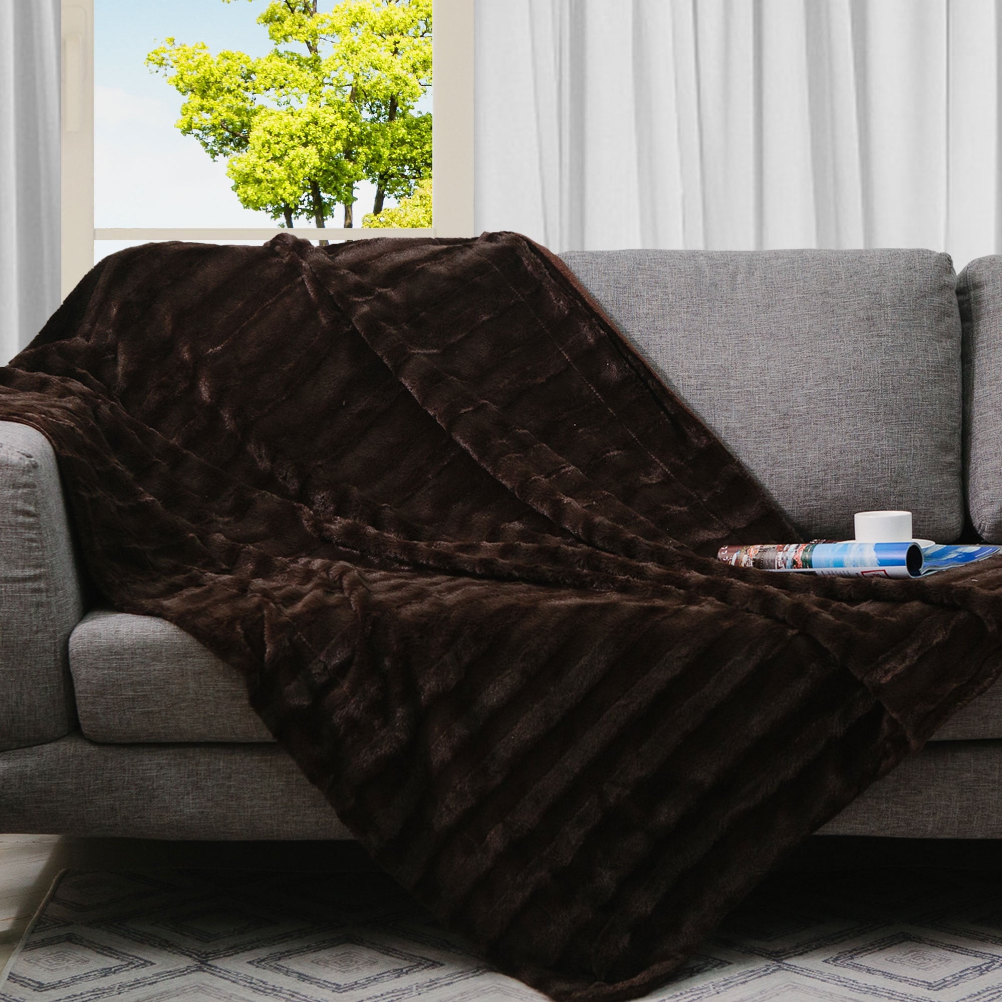 Cheer Collection Faux Fur To Microplush Reversible Throw Blanket