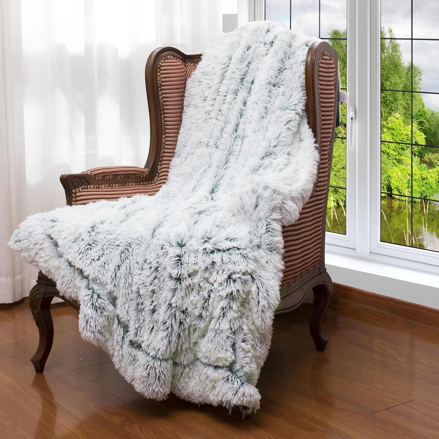 Cheer Collection Reversible Faux Fur Accent Throw Blanket Full