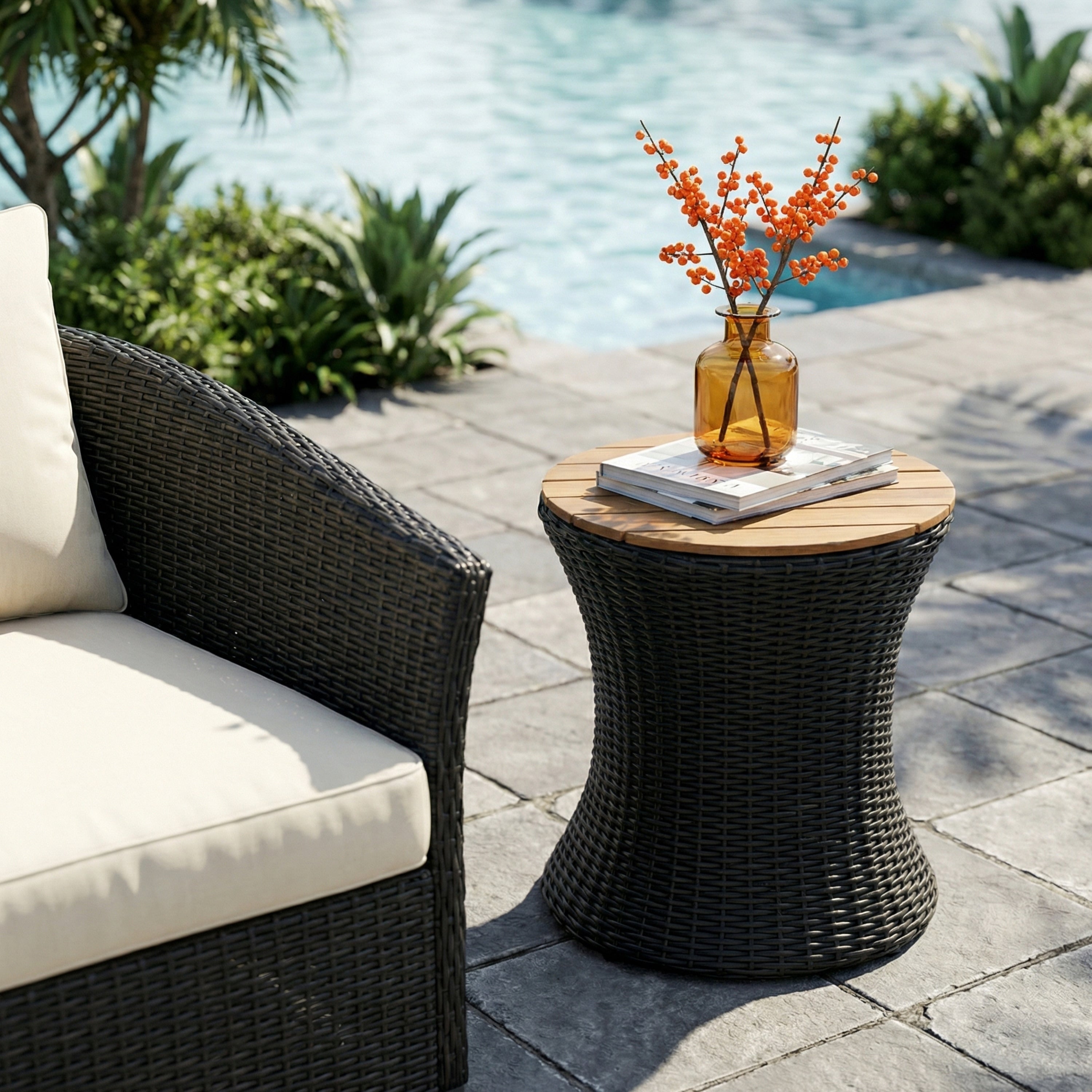 Christopher Knight Home Modern Outdoor Wicker Side Table With 17.5 Round Acacia Wood Top
