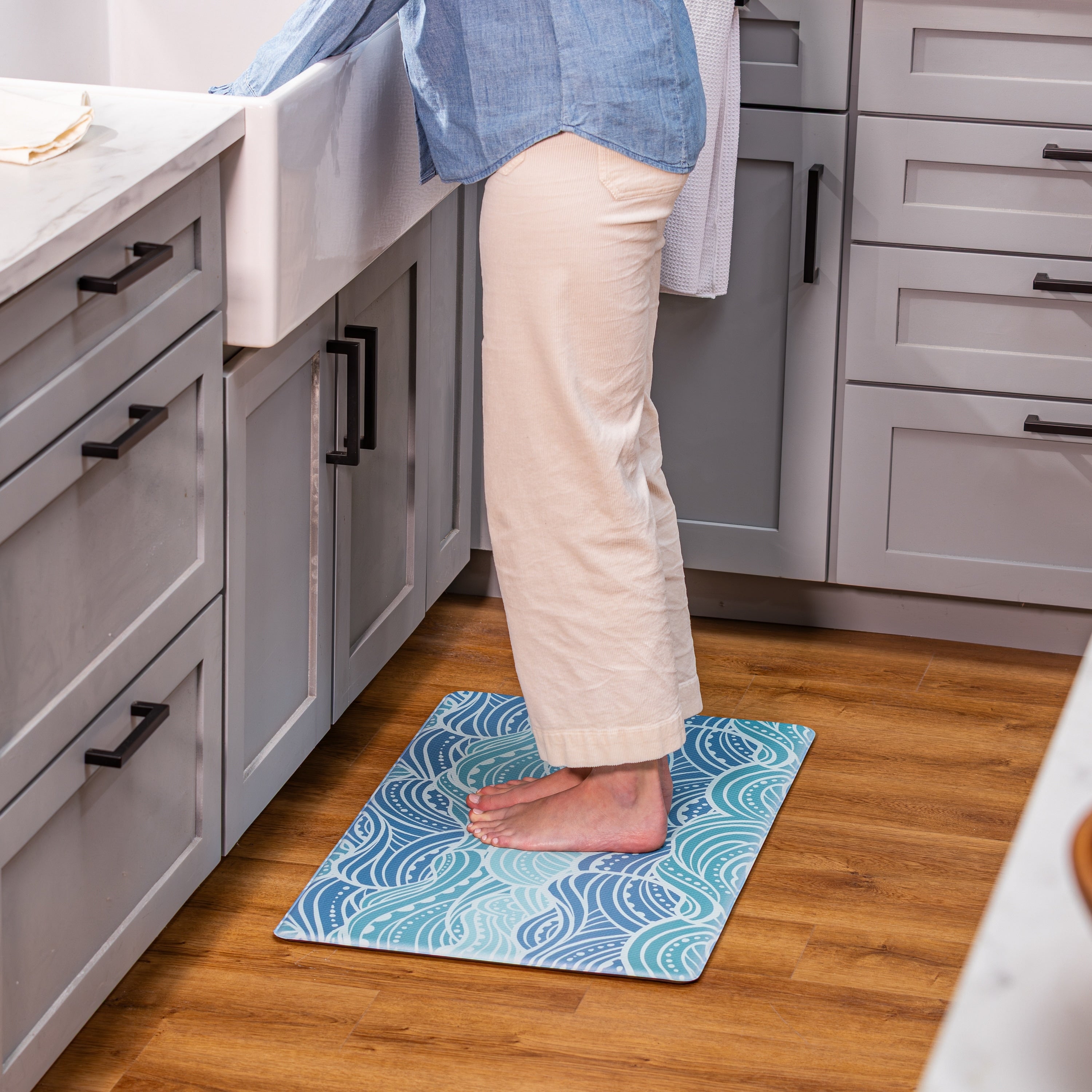 Coastal Make Waves Anti Fatigue Door Mat 30 X 18