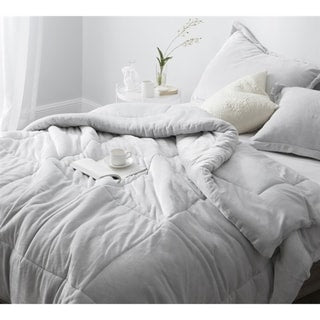 Porch Den Clematis Frosted Granite Grey Comforter