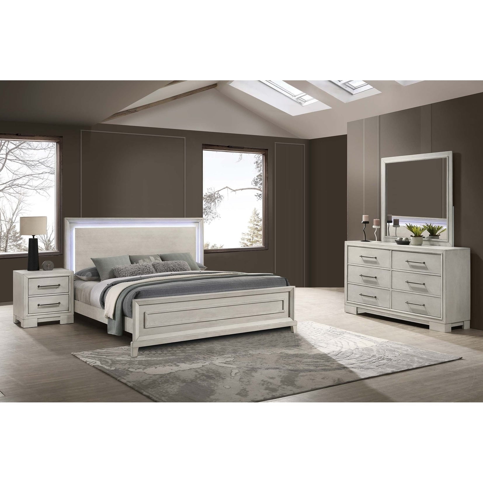Contemporary Style 4Pc Bed Set Squared Legs Metal Handles Antique White Finish Bedroom Furniture