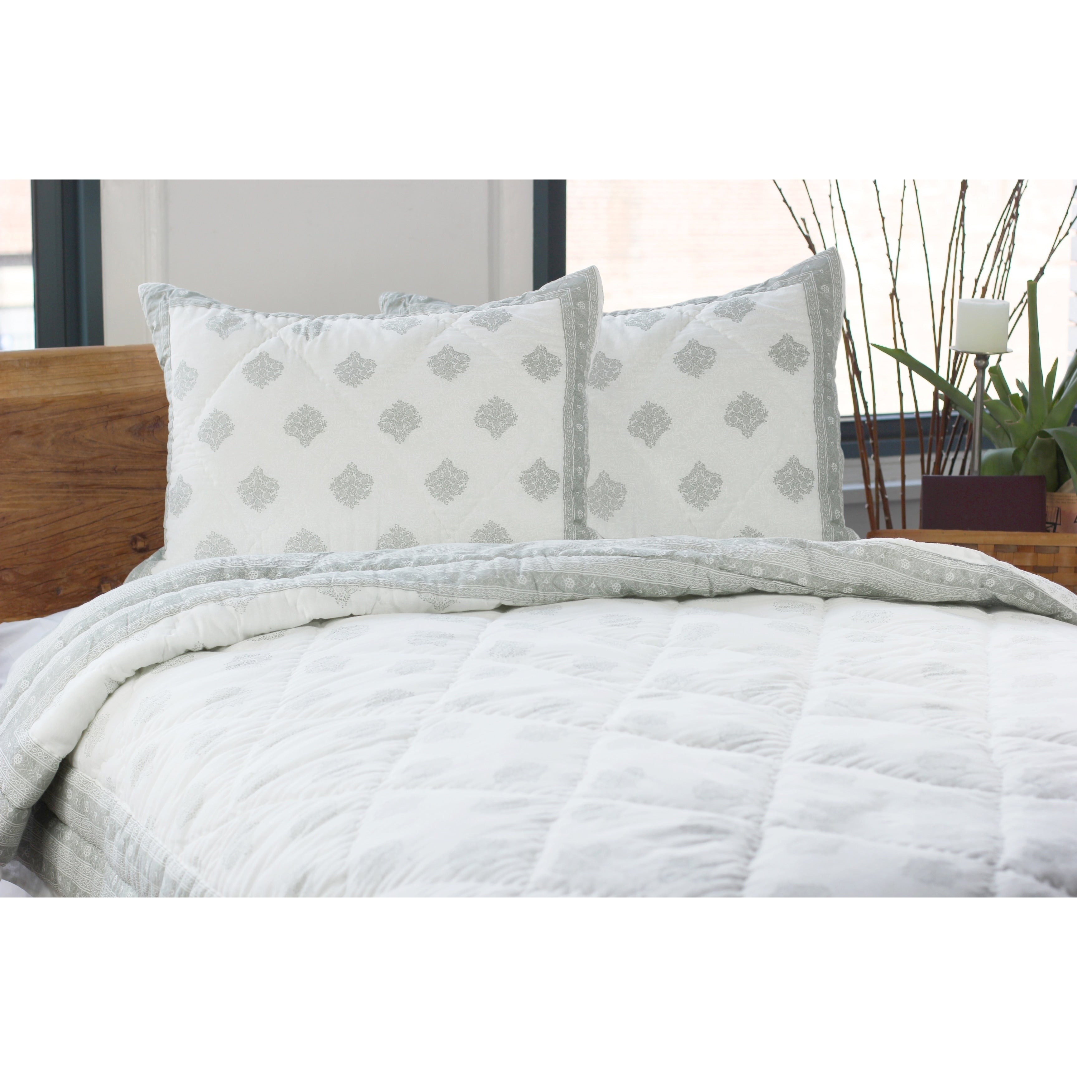 Cotton Veil Collection Hand Blocked Medallion Quilt Set