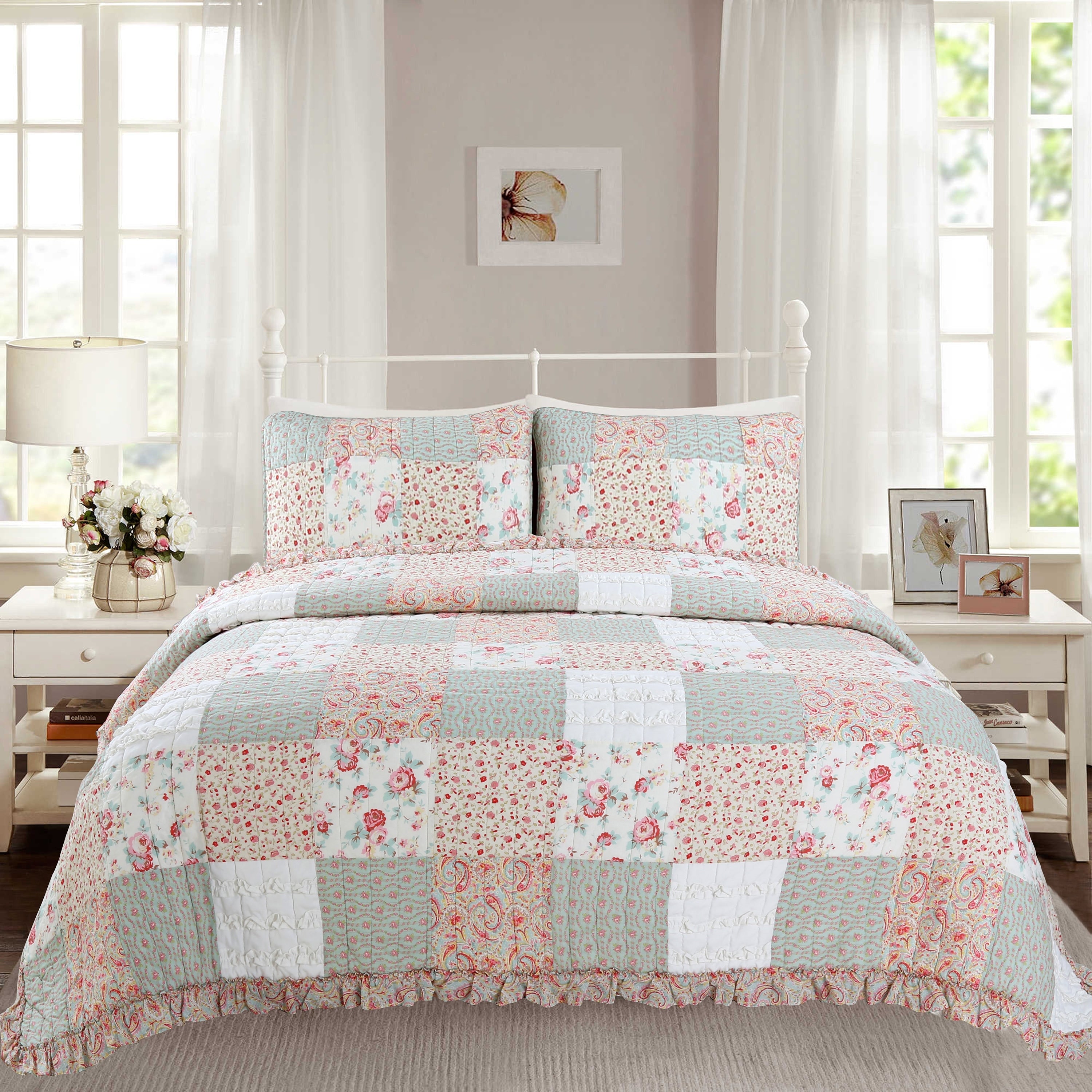 Cozy Line Raila Floral Patchwork Reversible Cotton Quilt Set