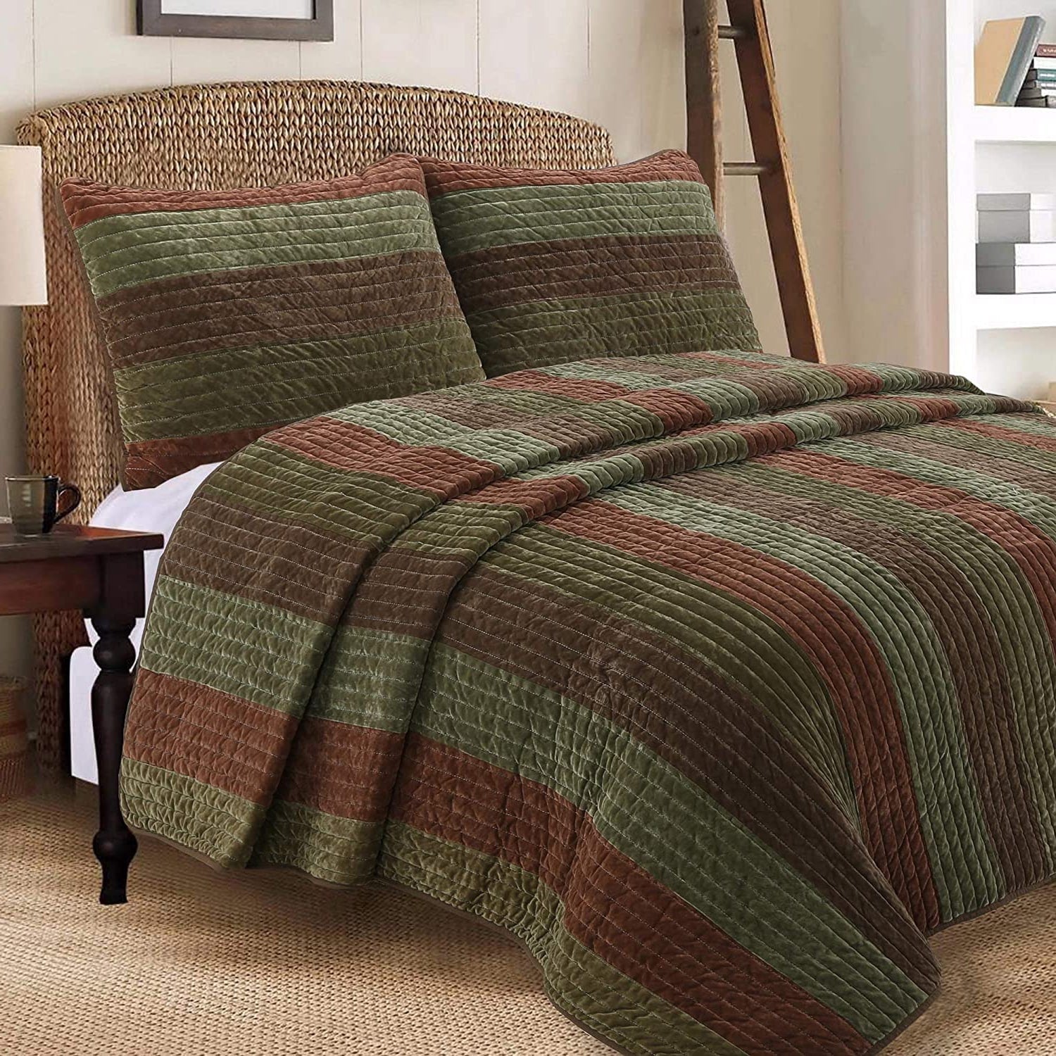 Cozy Line Rhett Brown Reversible Quilt Set