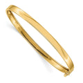 Curata 14K Yellow Gold Oval Solid Polished Safety Clasp Flexible Bangle Bracelet
