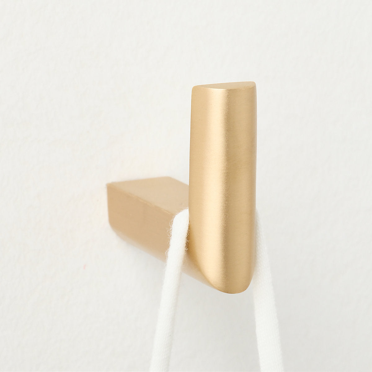 Curveaux Curved Brushed Brass Towel Bar 24in