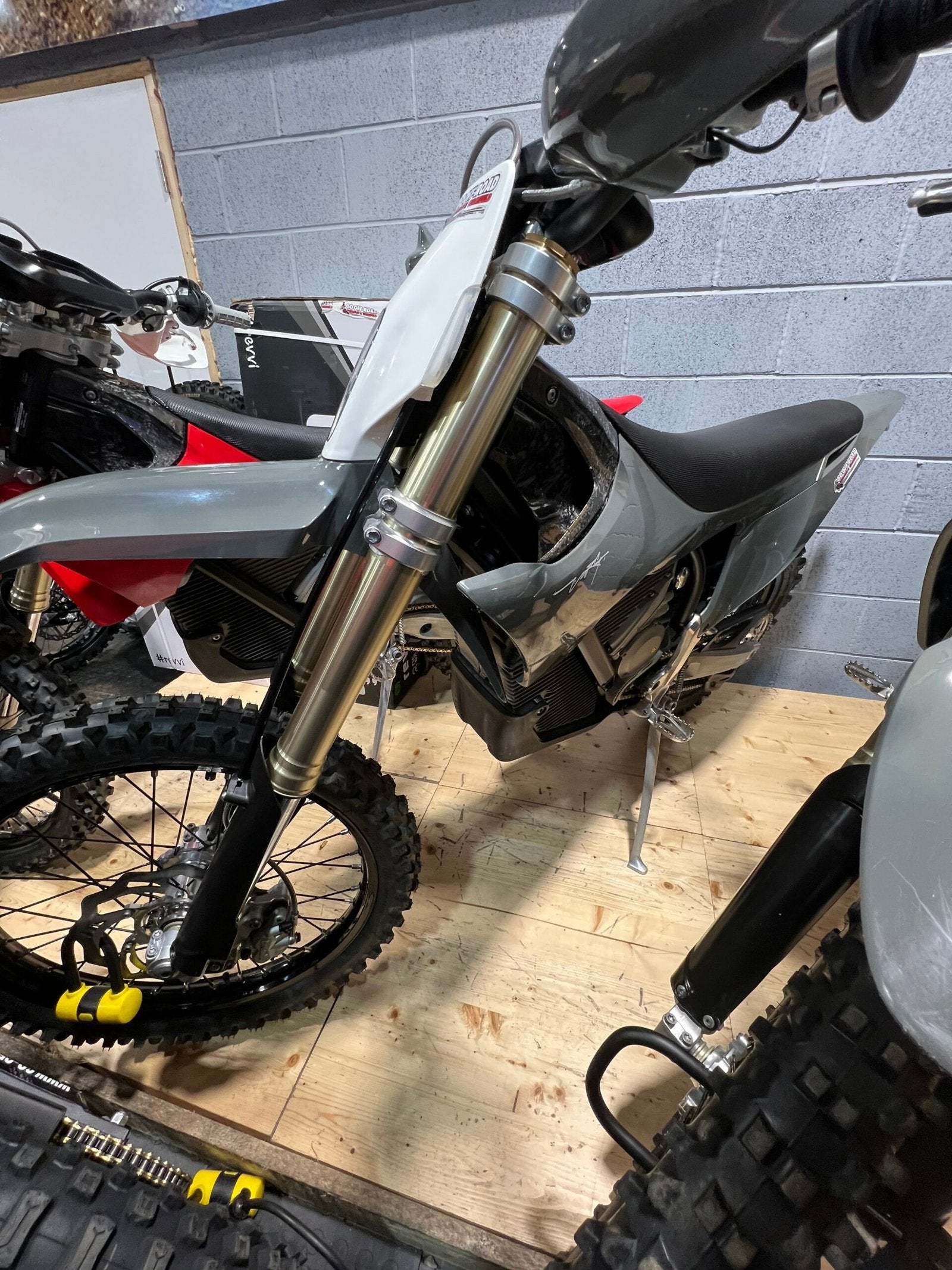 USED STARK VARG EX ALPHA ROAD LEGAL GREY