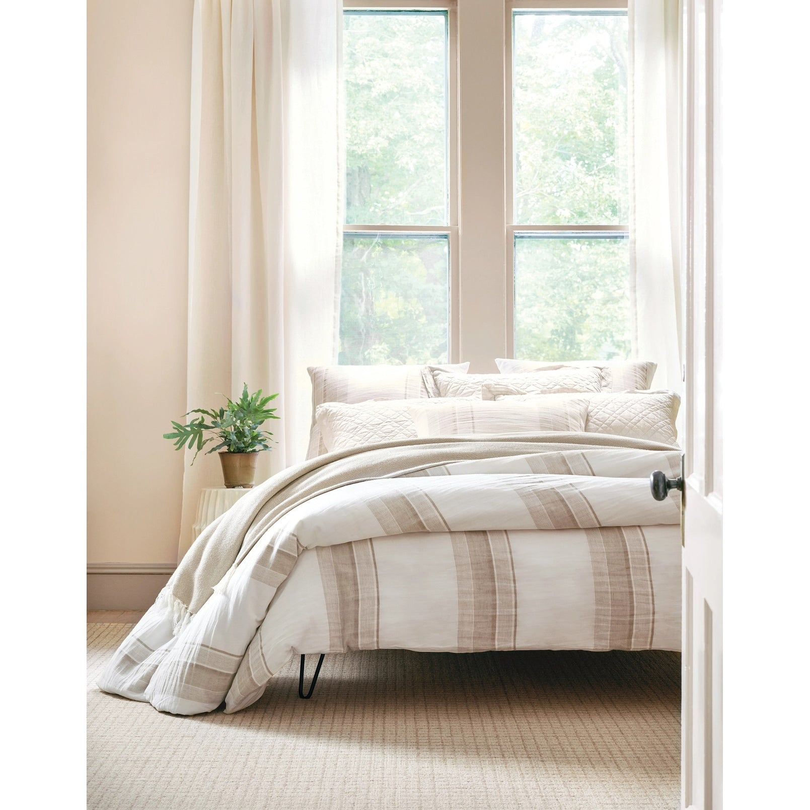 Dash Albert Conall Hand Micro Hooked Wool Rug