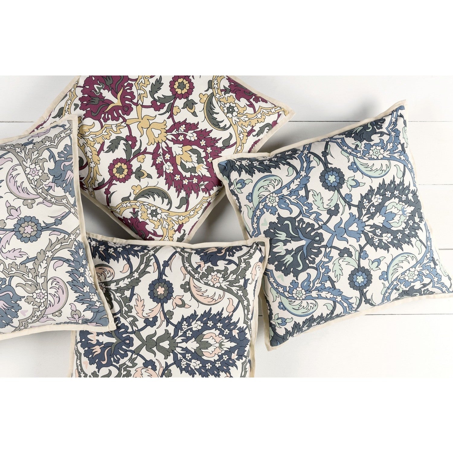 Decorative Ellijay 18 Inch Feather Down Or Poly Filled Throw Pillow