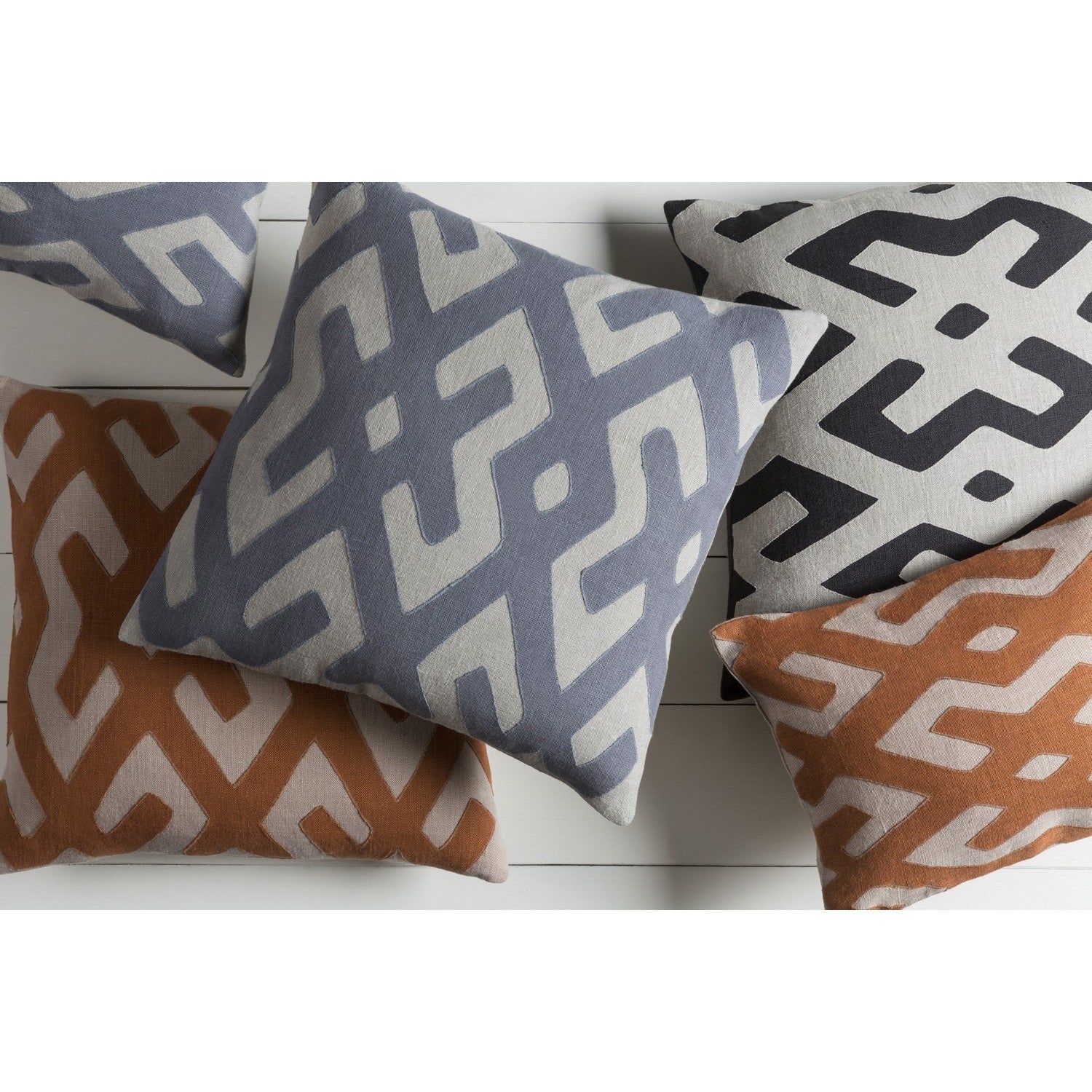 Decorative Pall 18 Inch Poly Or Feather Down Filled Throw Pillow