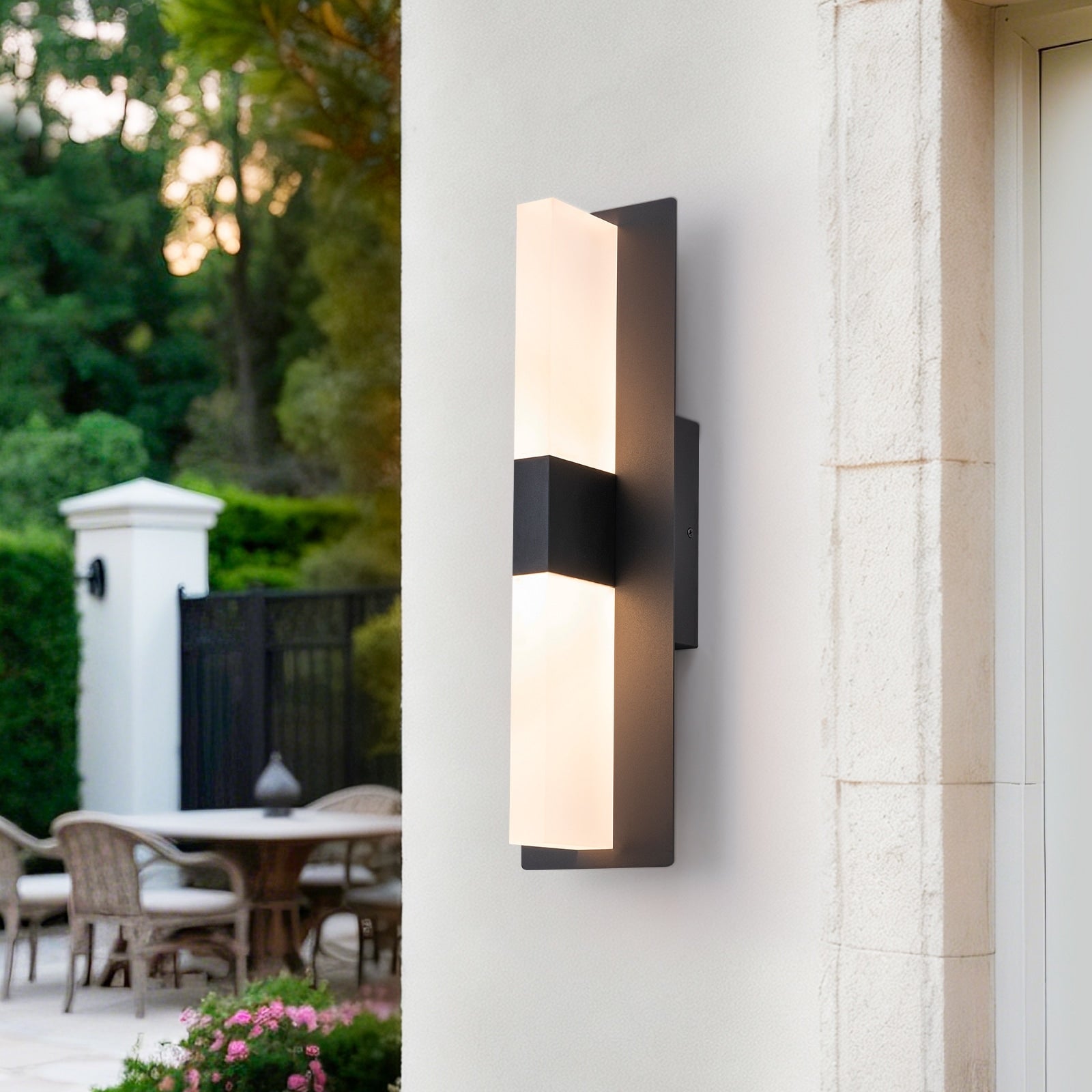 Dimmable Led Wall Sconce Matte Black T Shaped Frosted Acrylic