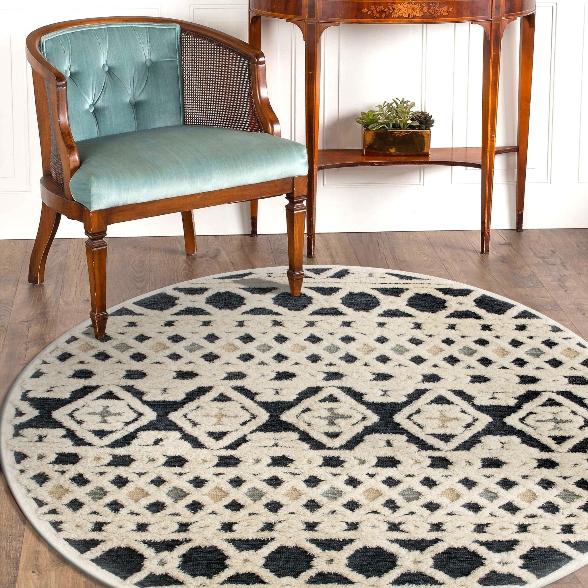 Diverse Modern Geometric Hand Tufted Round Rug