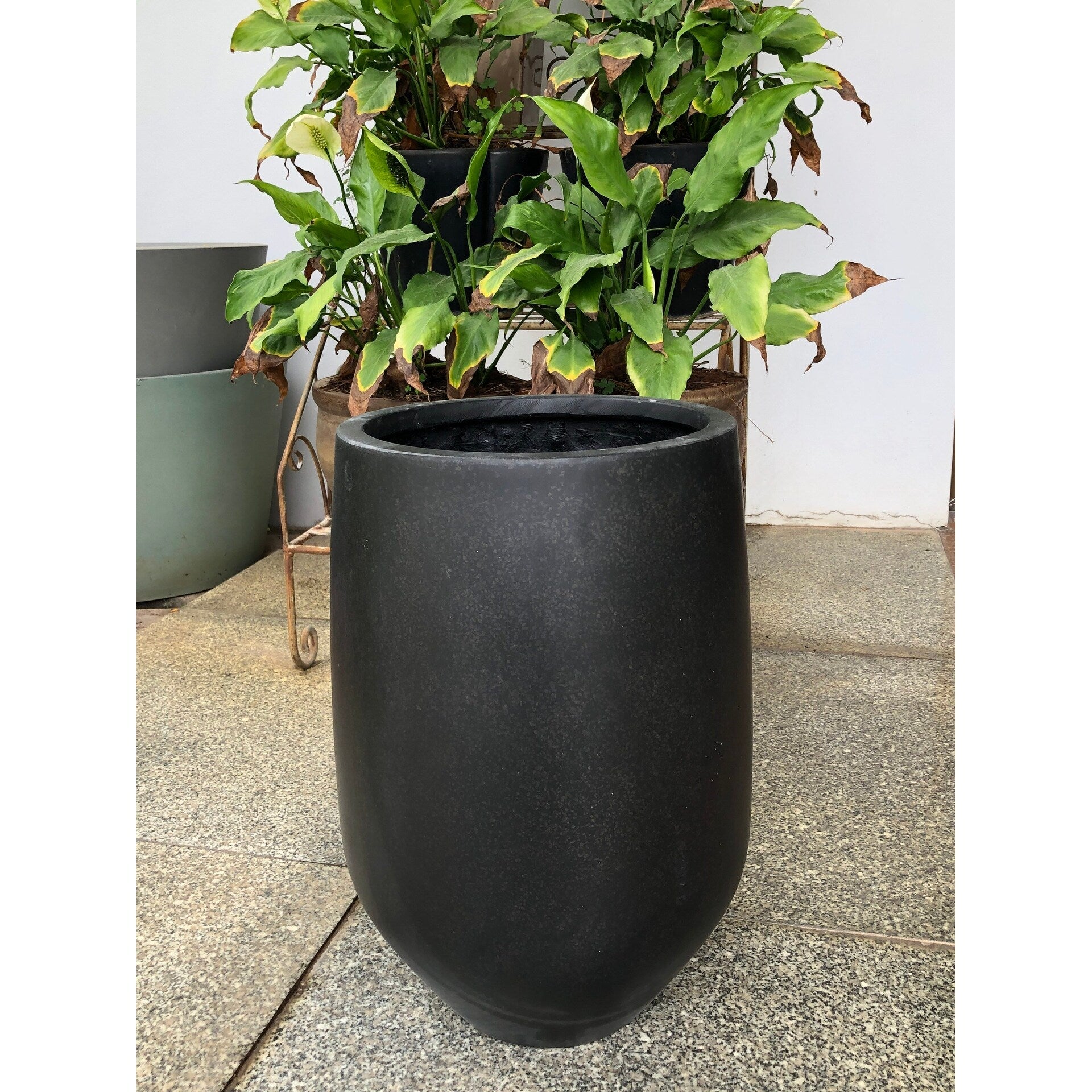 Garden Grove Fiberstone Tall Round Planter With Dots Finish