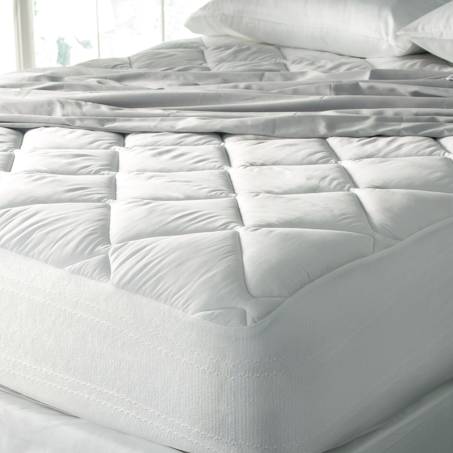 Eddie Bauer 400 Thread Count Premium Cotton Hypoallergenic Antimicrobial Mattress Pad