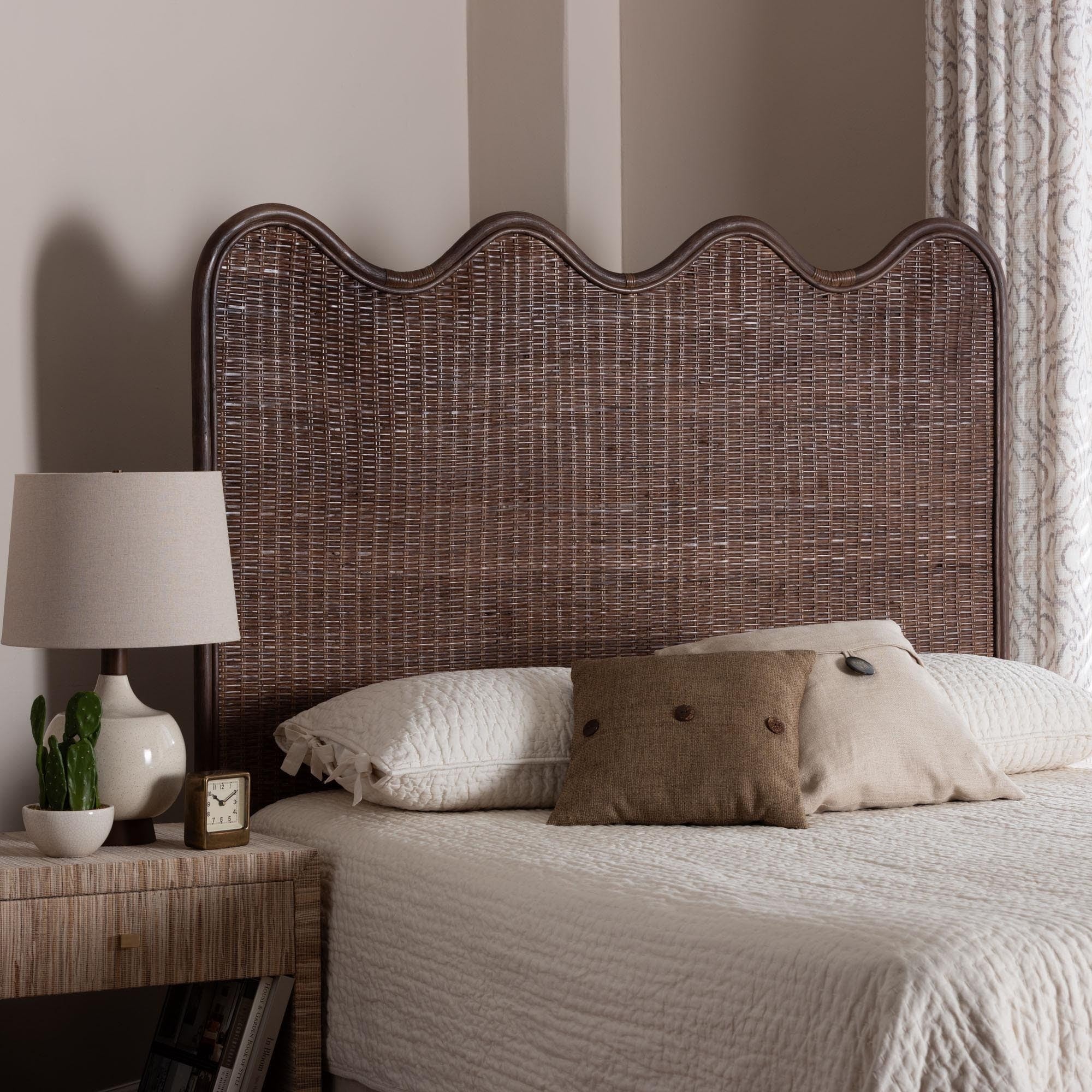 Einya Natural Rattan Standalone Headboard Handwoven Wicker Panel Headboard With Wavy Scalloped Top