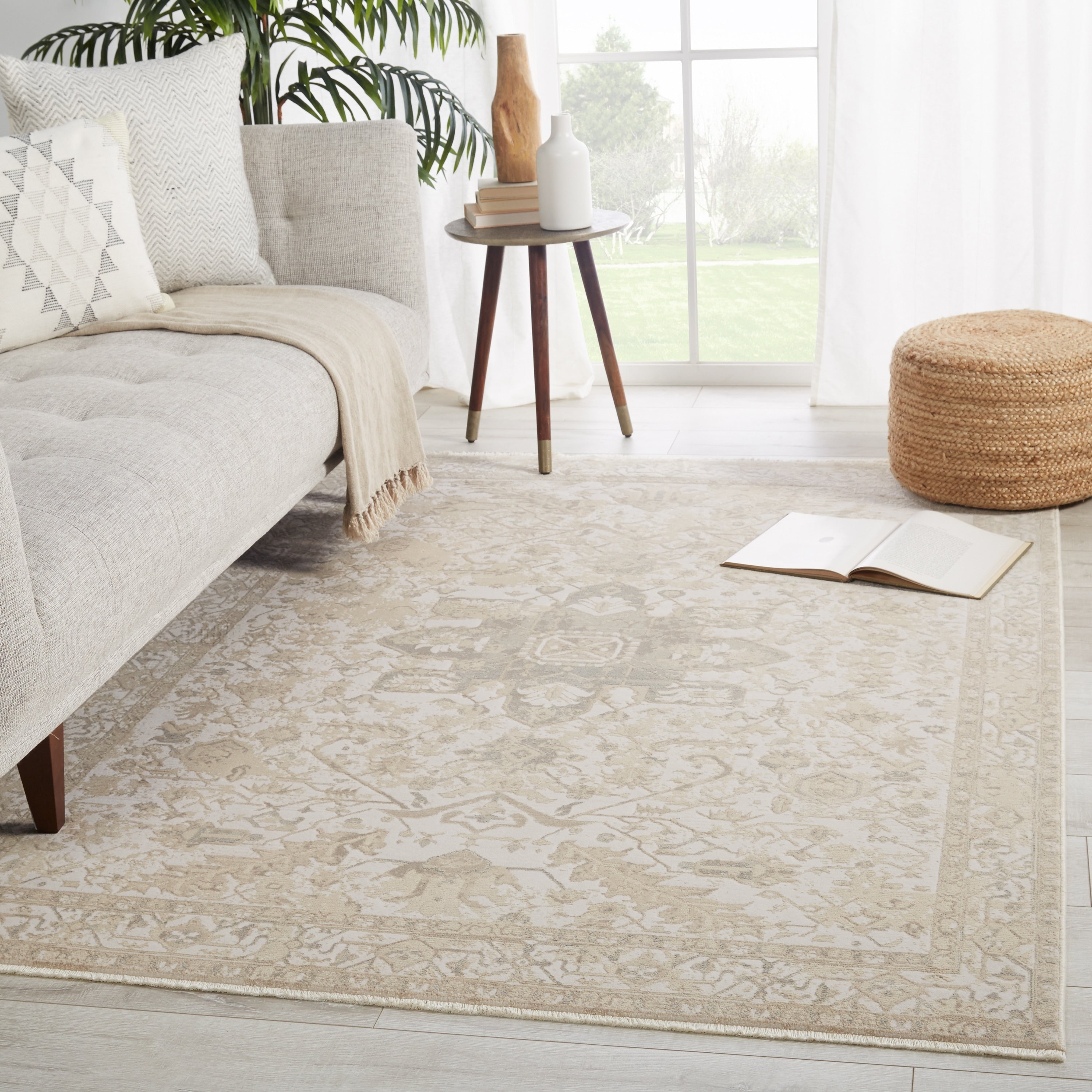 Elissa Medallion Cream Light Gray Area Rug