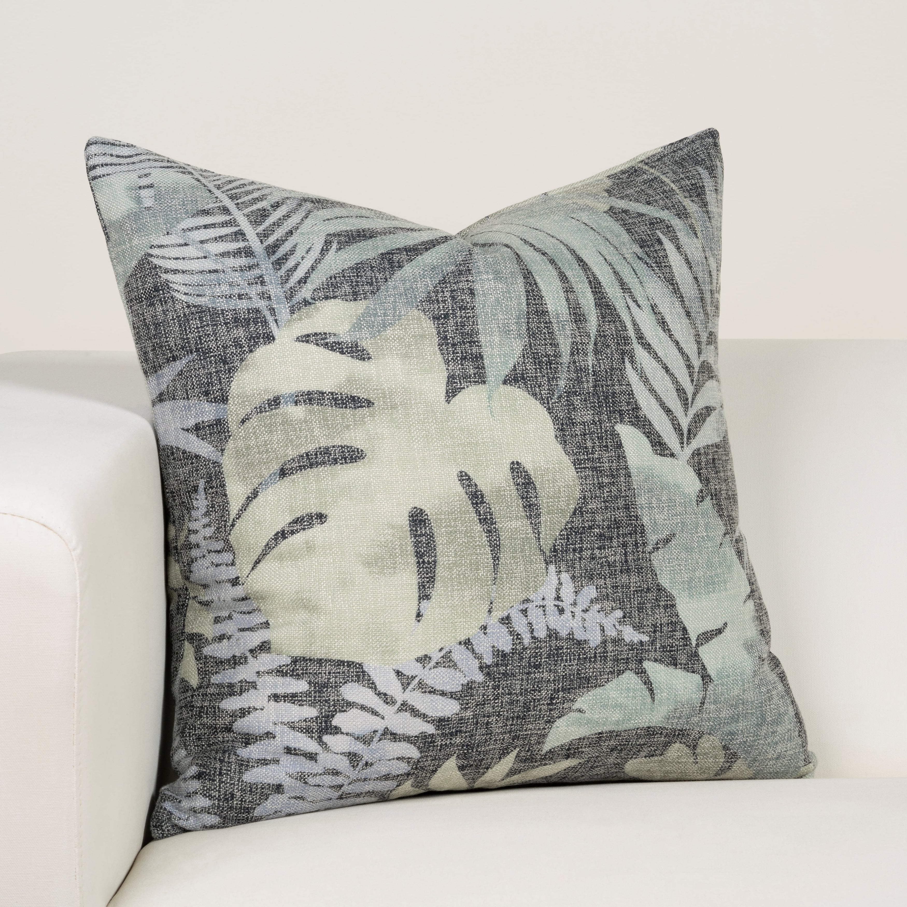 Ernest Hemingway La Havana 16 Designer Throw Pillow Blue Cream