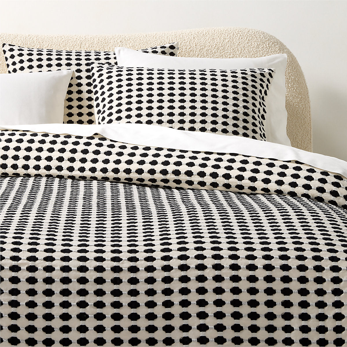 Estela Black and White Organic Cotton Standard Pillow Shams Set of 2