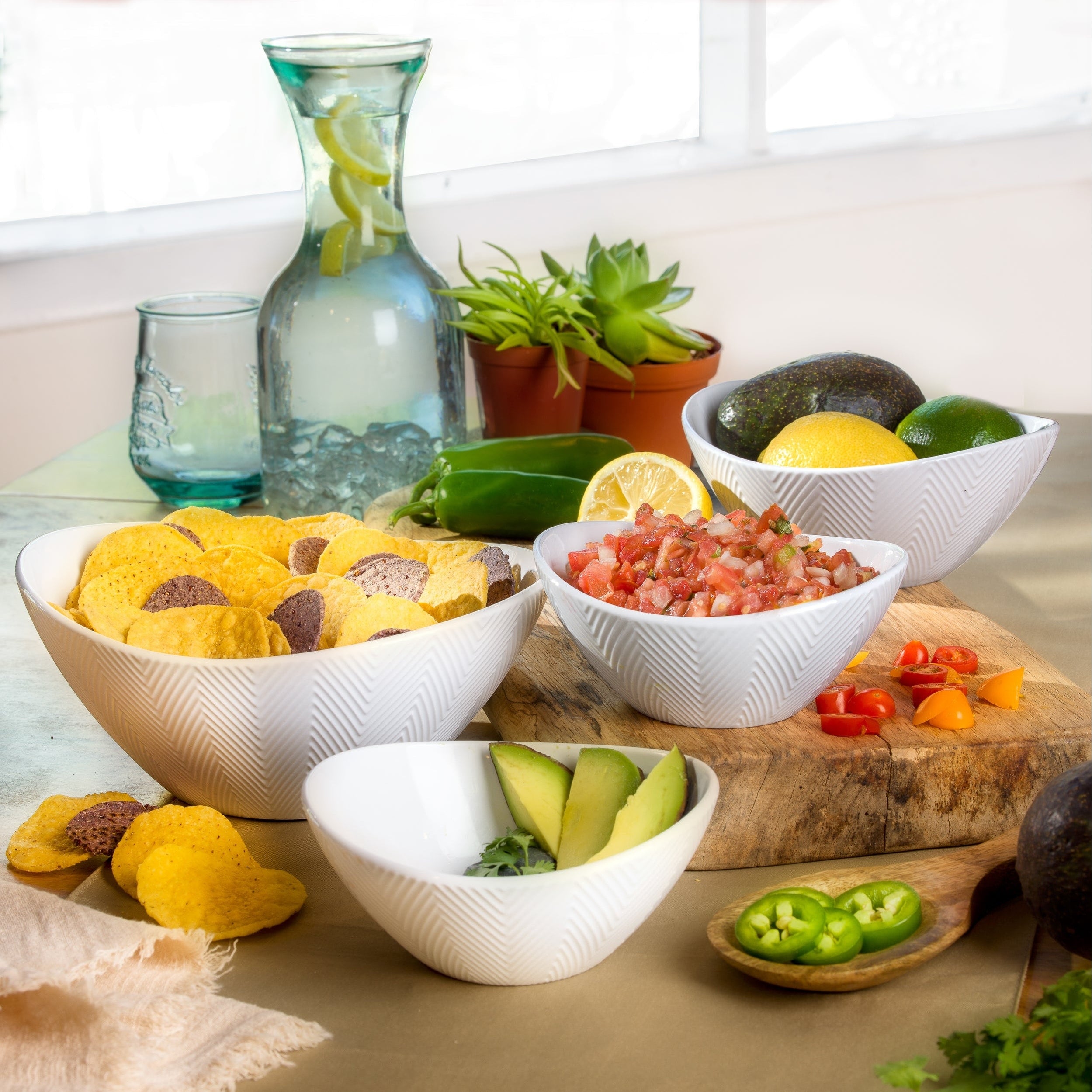 Euro Ceramica Highlands Porcelain Serving Bowl Set Of 3