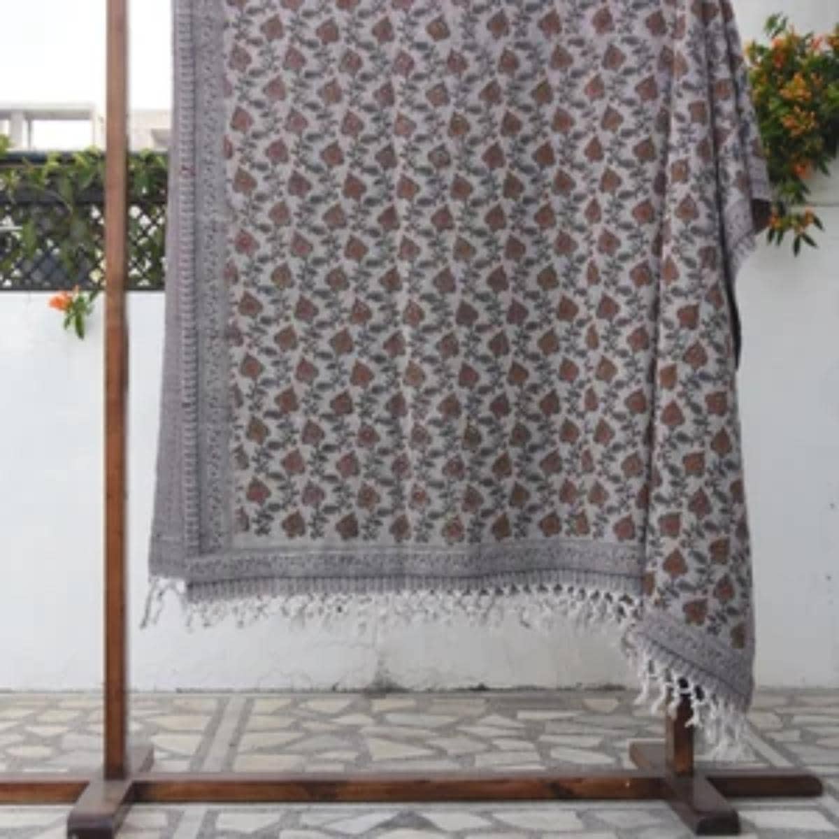 Fabdivine Floral Madhubala Handwoven Cotton Blanket Traditional Hand Block Print Throw With Artisan Tassels 90 X54