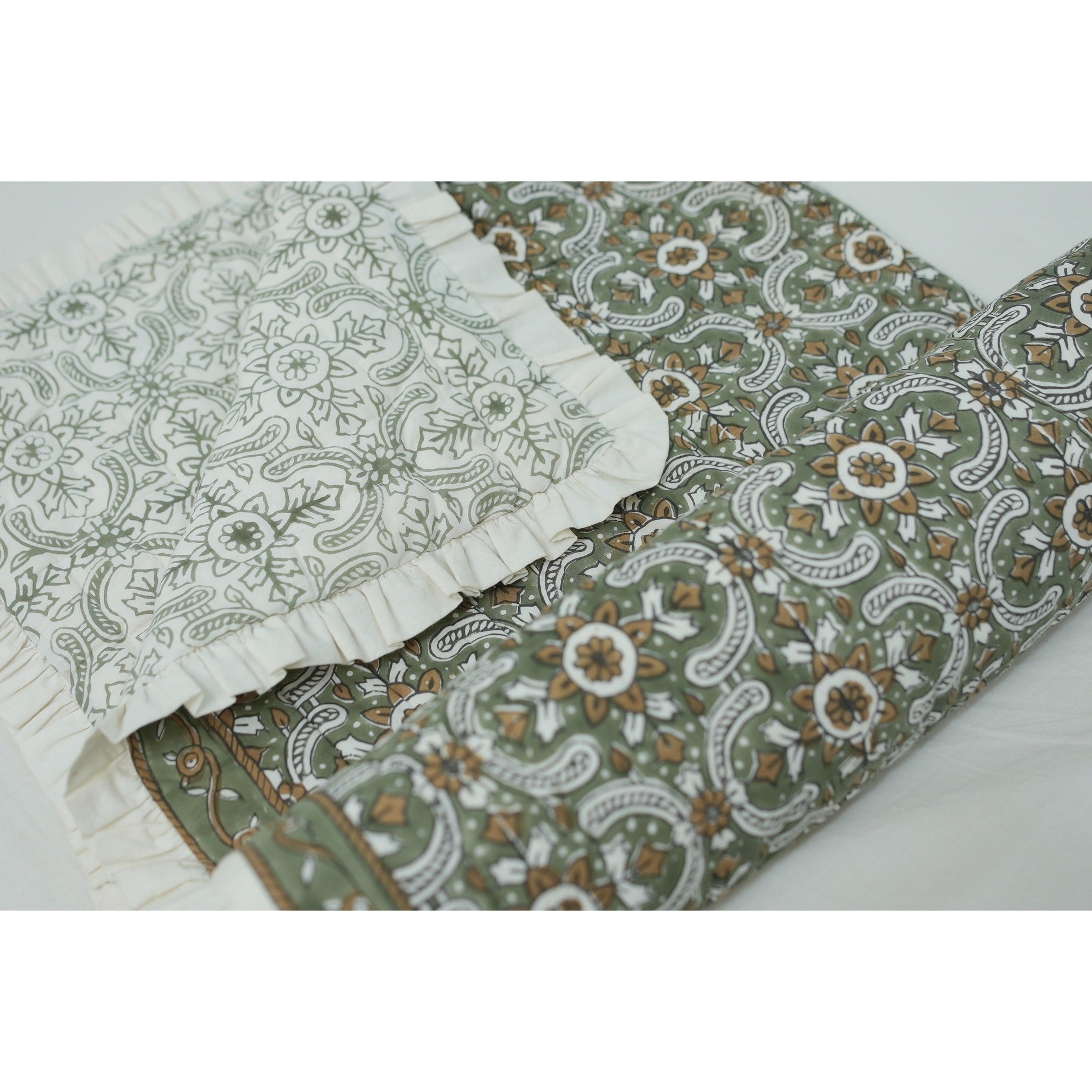 Fabdivine Luxury Hand Block Print Cotton Quilt Floral Boho Bedding For Bedroom Sofa Green White Handmade Reversible Bedspread
