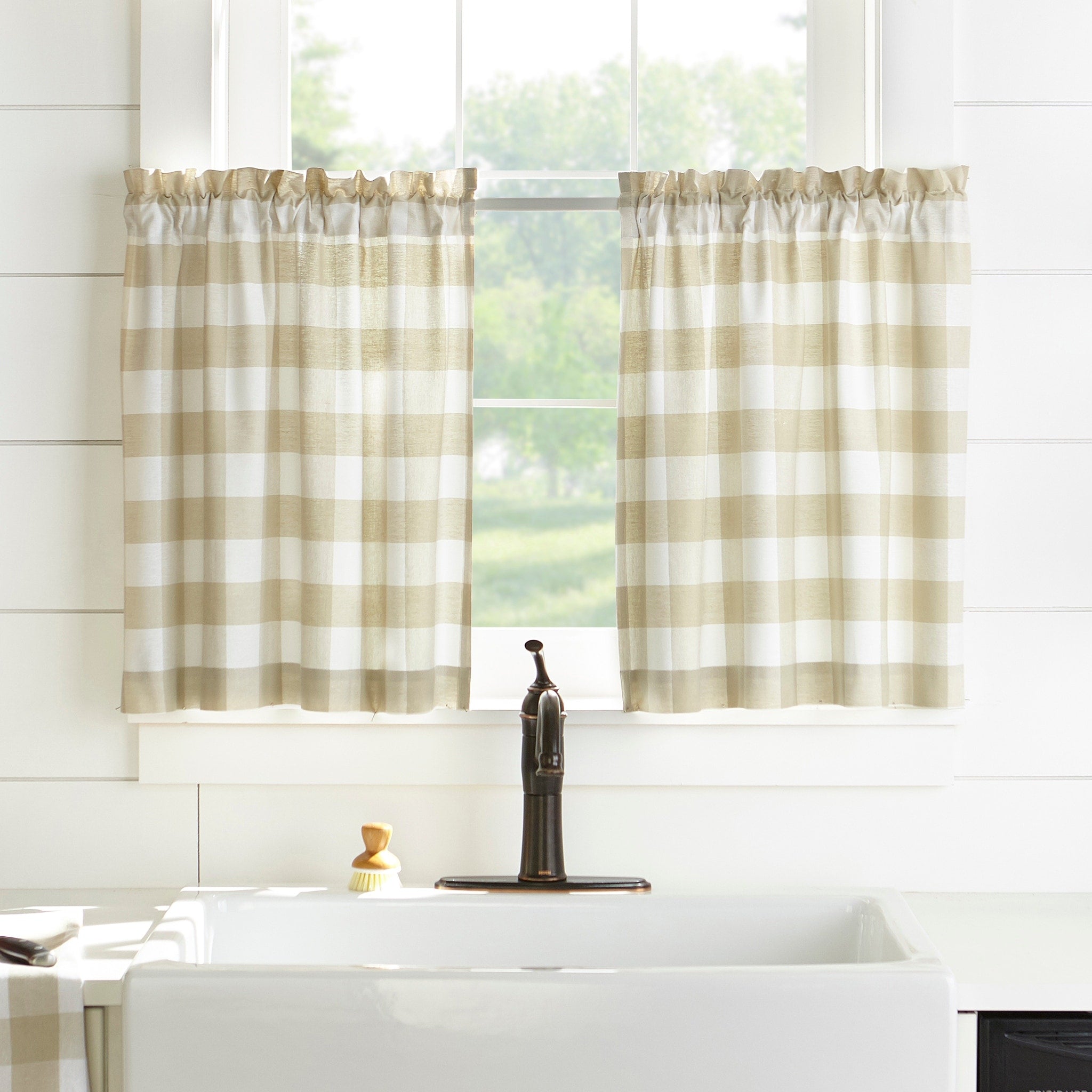 The Gray Barn Emily Gulch Buffalo Check Kitchen Window Tier Set