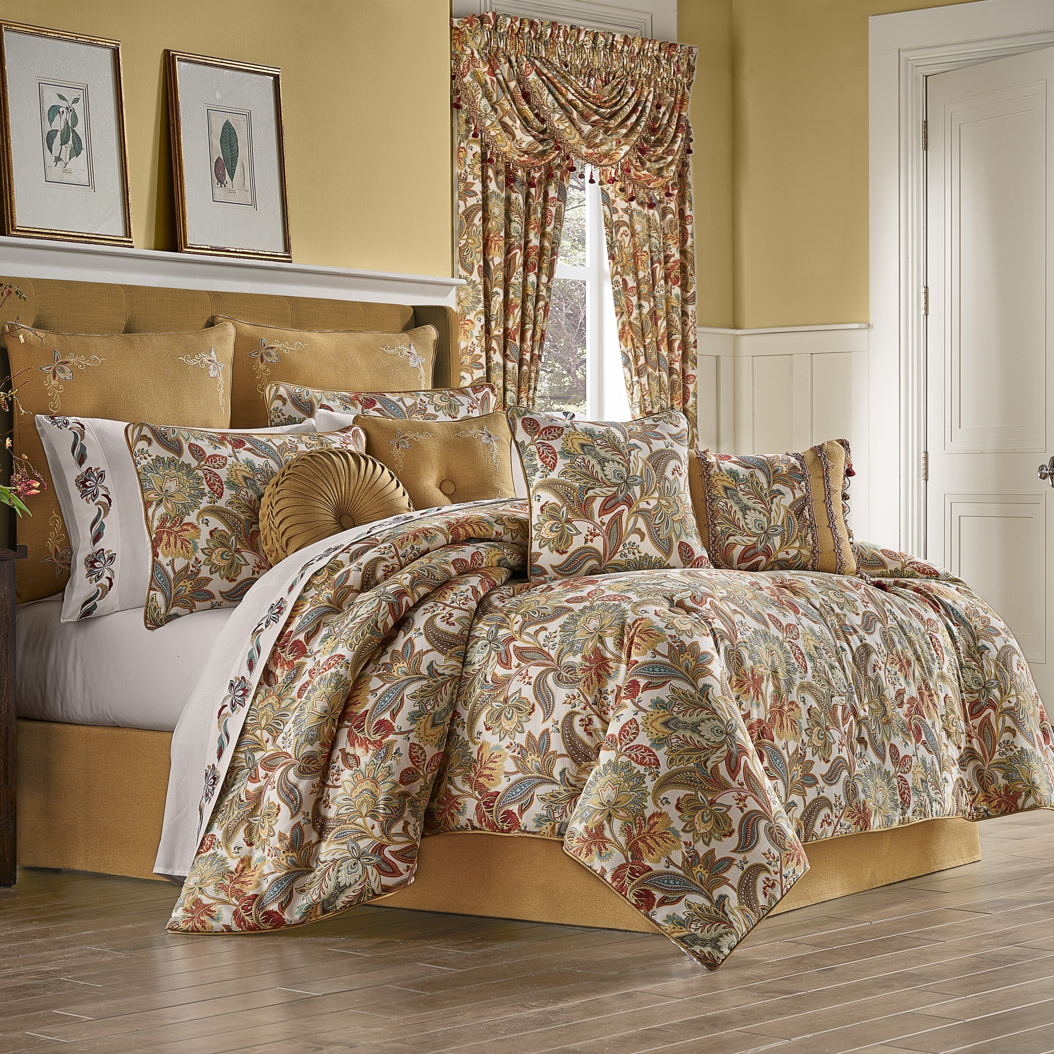 Gracewood Hollow Kleeman 4 Piece Jacobean Comforter Set