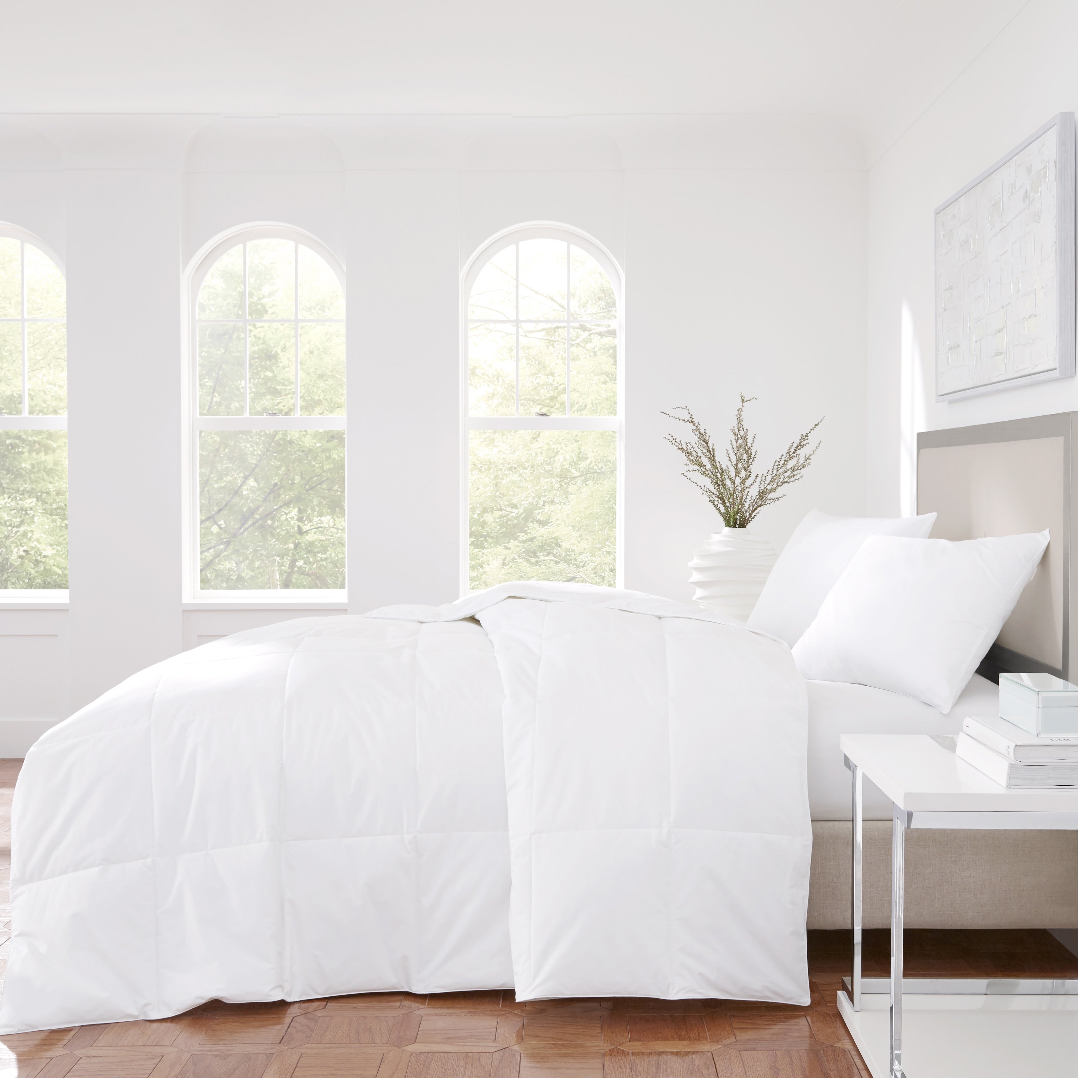 Five Queens Court Elegance Mediumweight Down Comforter
