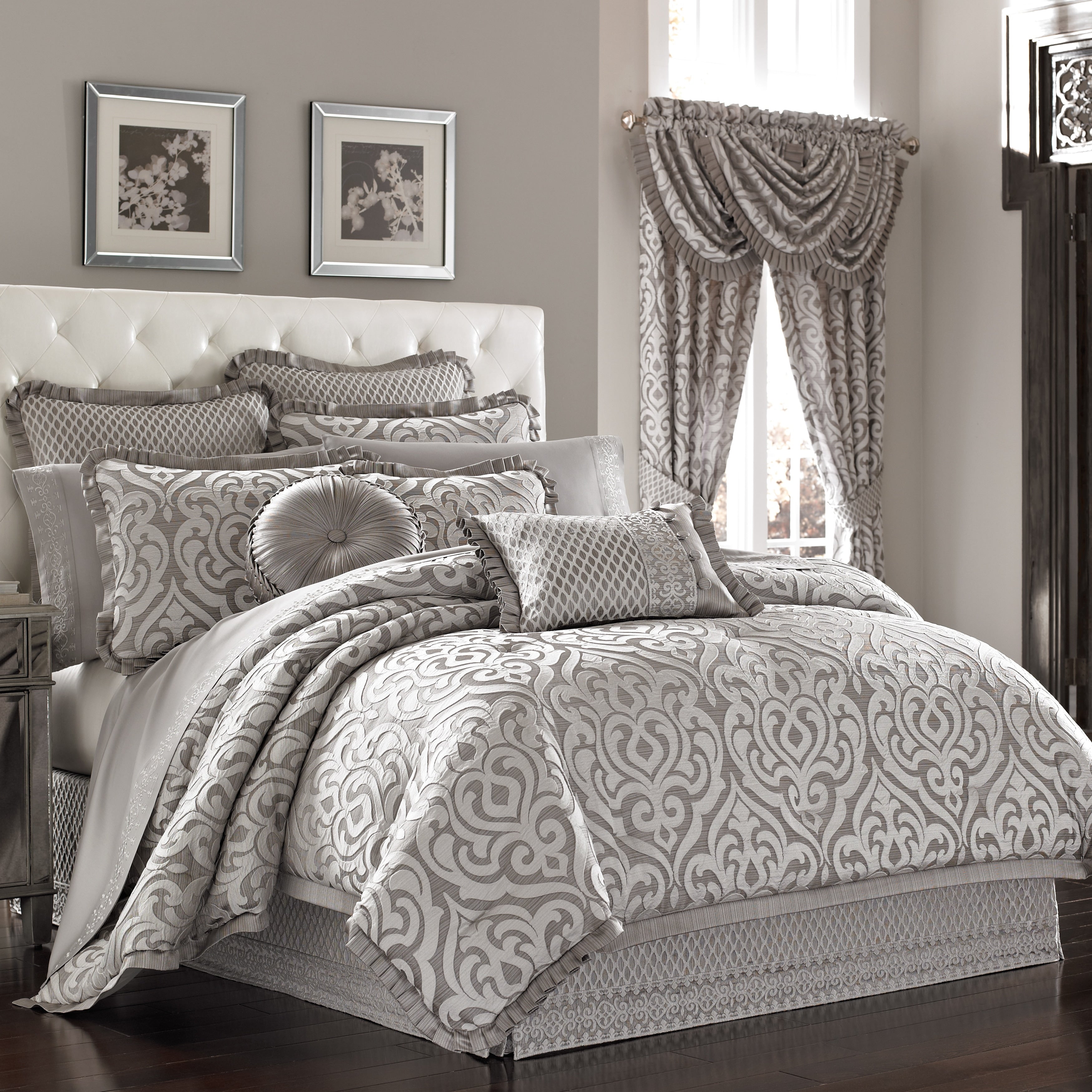 Five Queens Court Lafayette Comforter Set