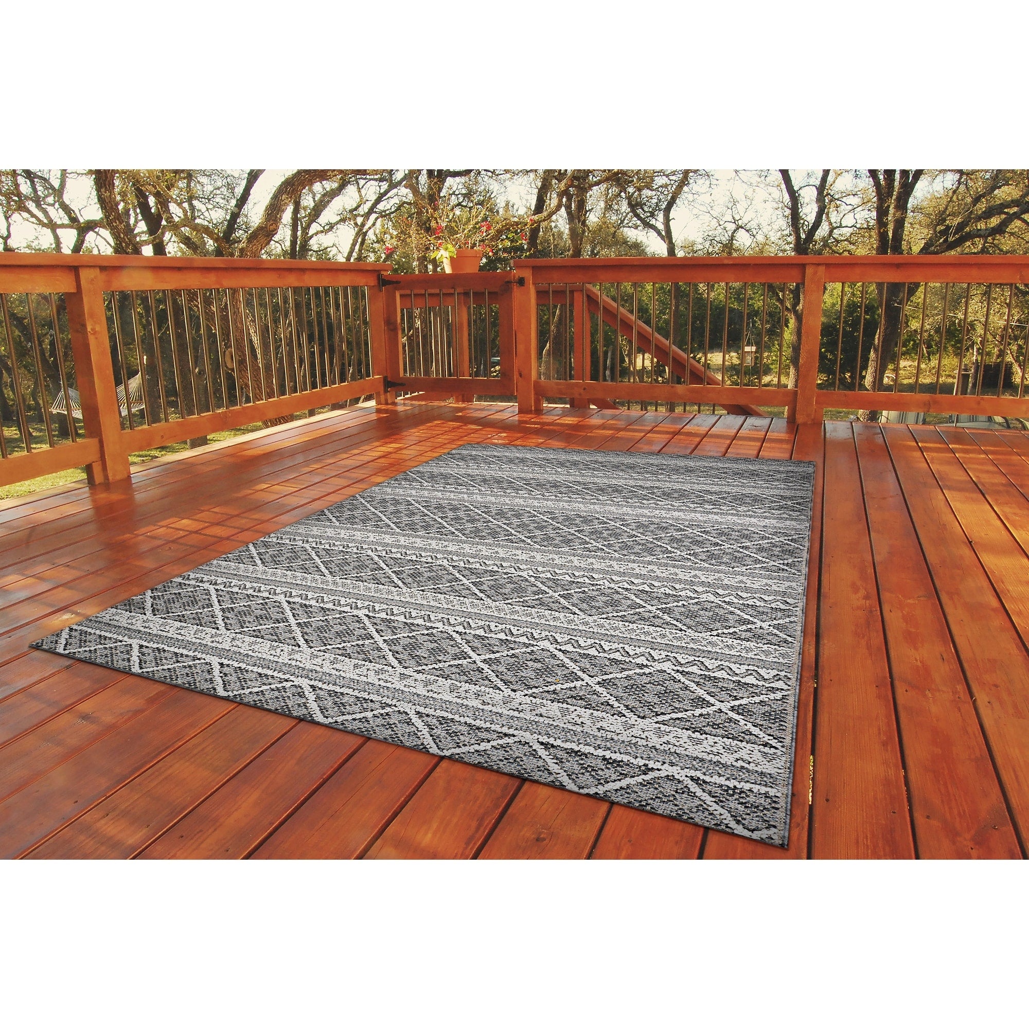 Fresque Garden Hedge Gray Indoor Outdoor Area Rug