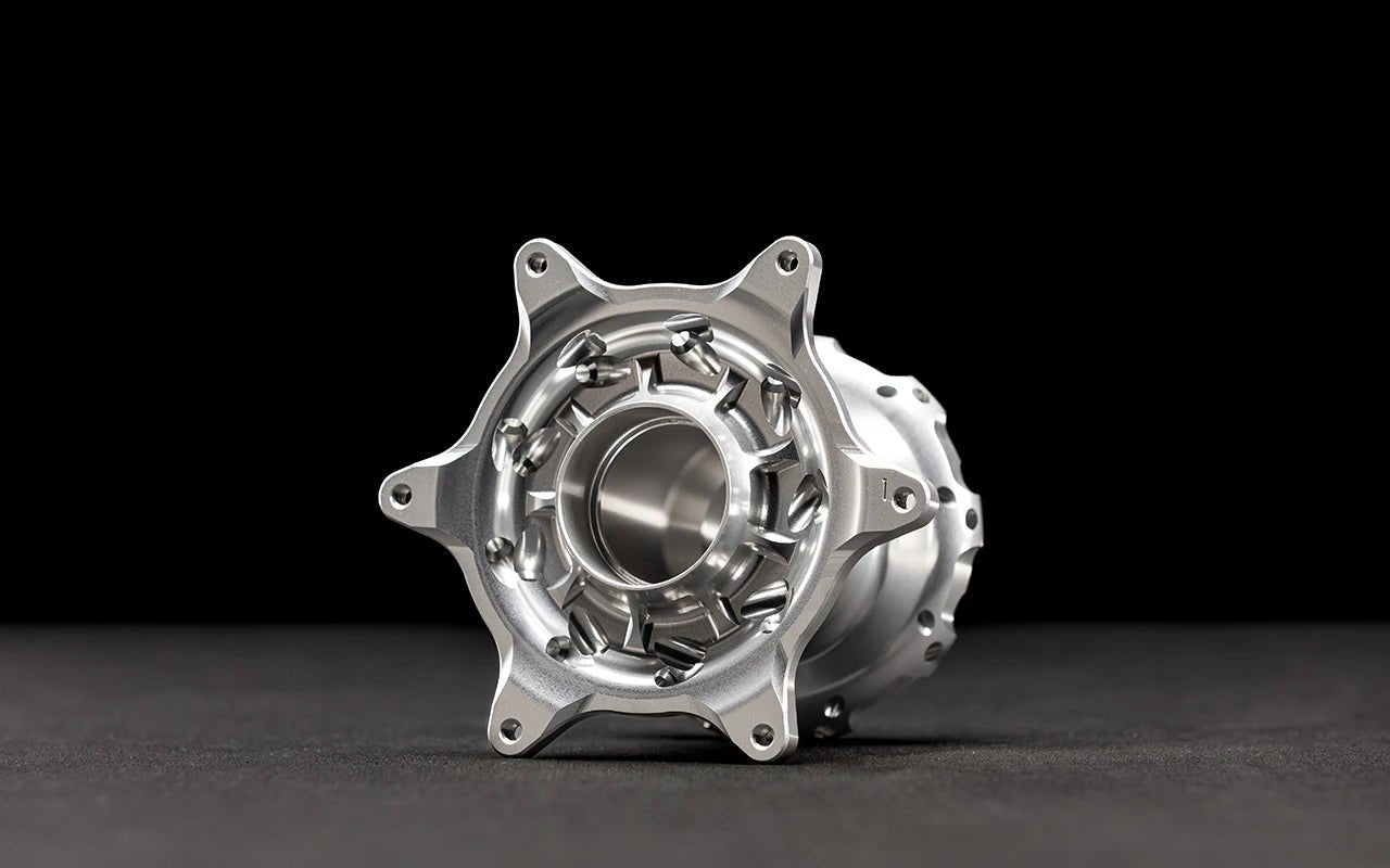 STARK VARG EX Front Wheel Hub
