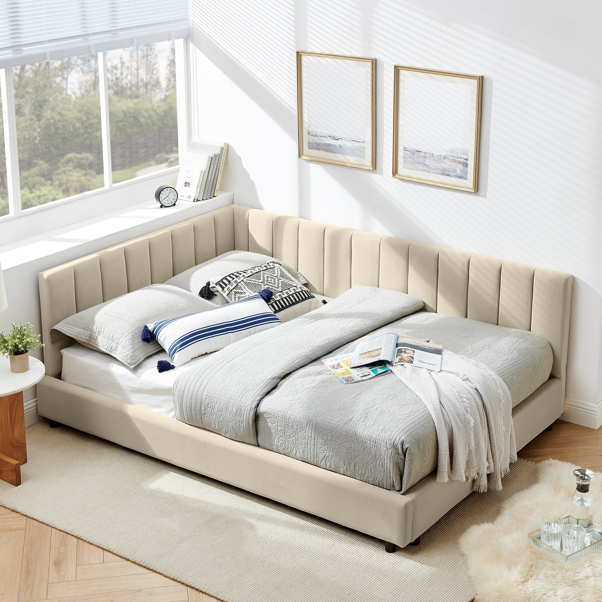 Full Size Velvet Upholstered Tufted Bed Frame With Backrest And Armrests