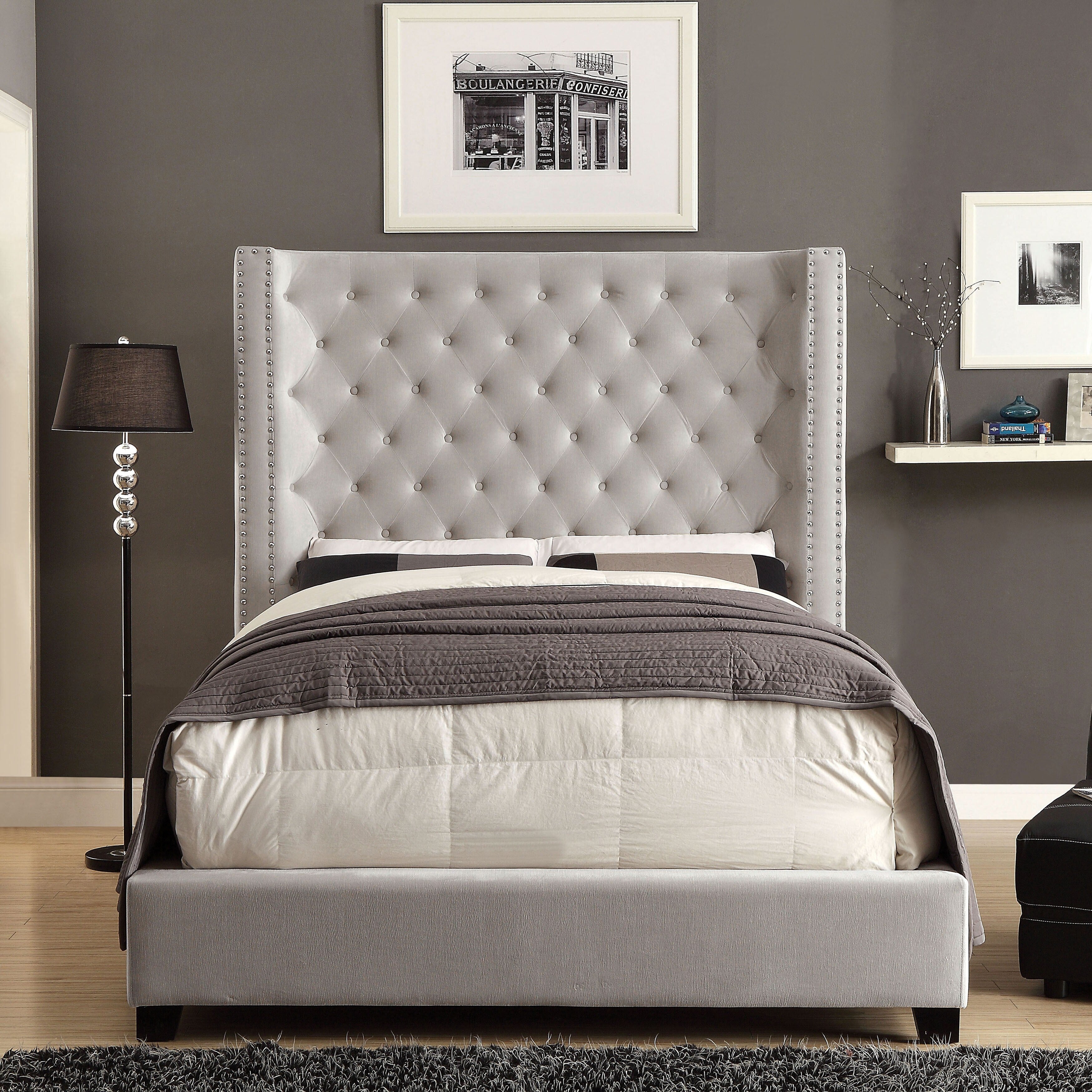 Carabella Contemporary Wingback Low Profile Bed By Foa