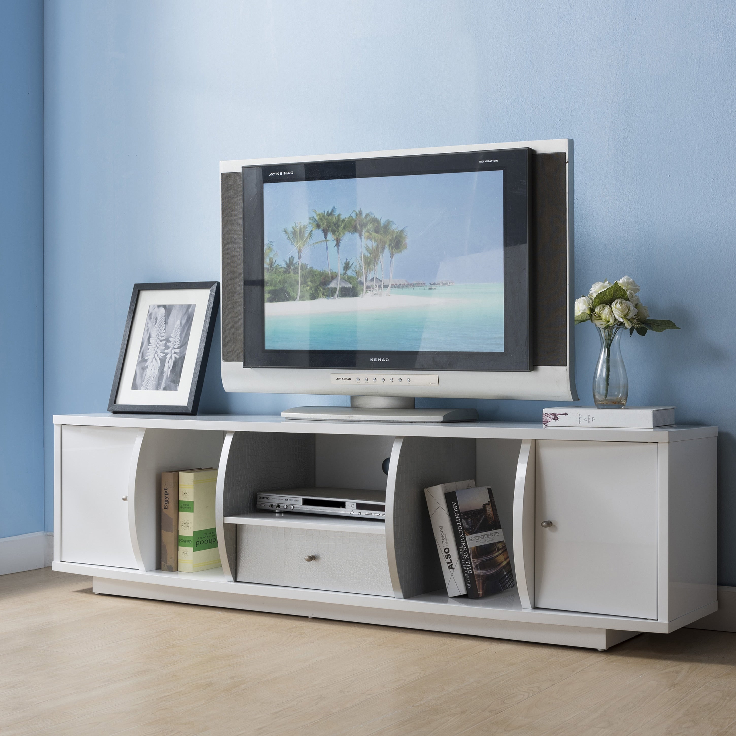 Furniture Of America Celera Silver Faux Crocodile Tv Stand