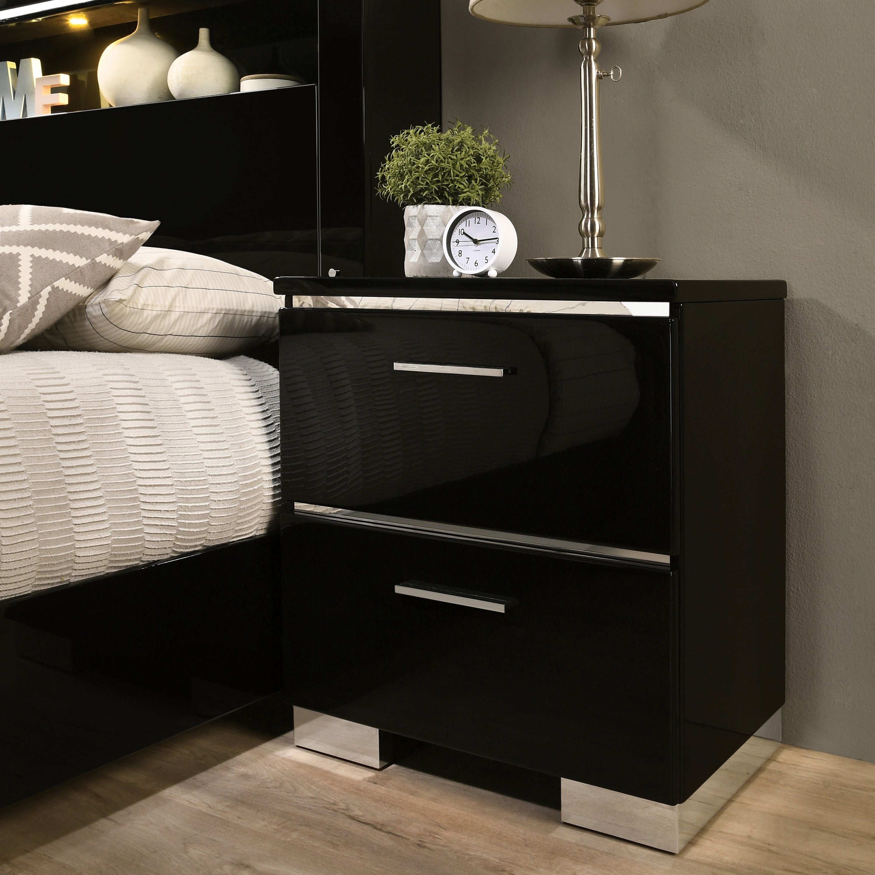 Furniture Of America Lofa Contemporary Black Solid Wood Nightstand