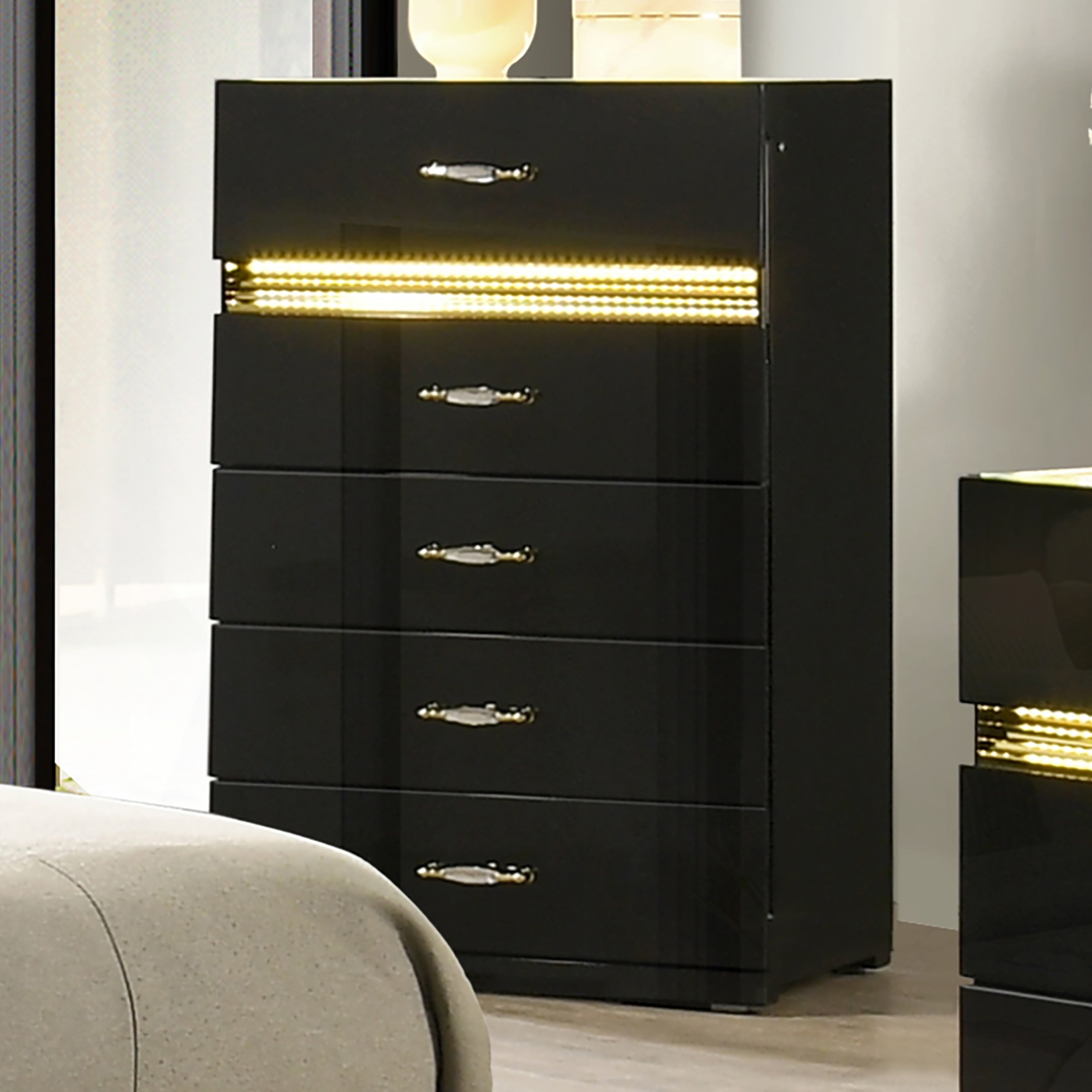 Furniture Of America Saven Modern Black Solid Wood 5 Drawer Chest With Led Light